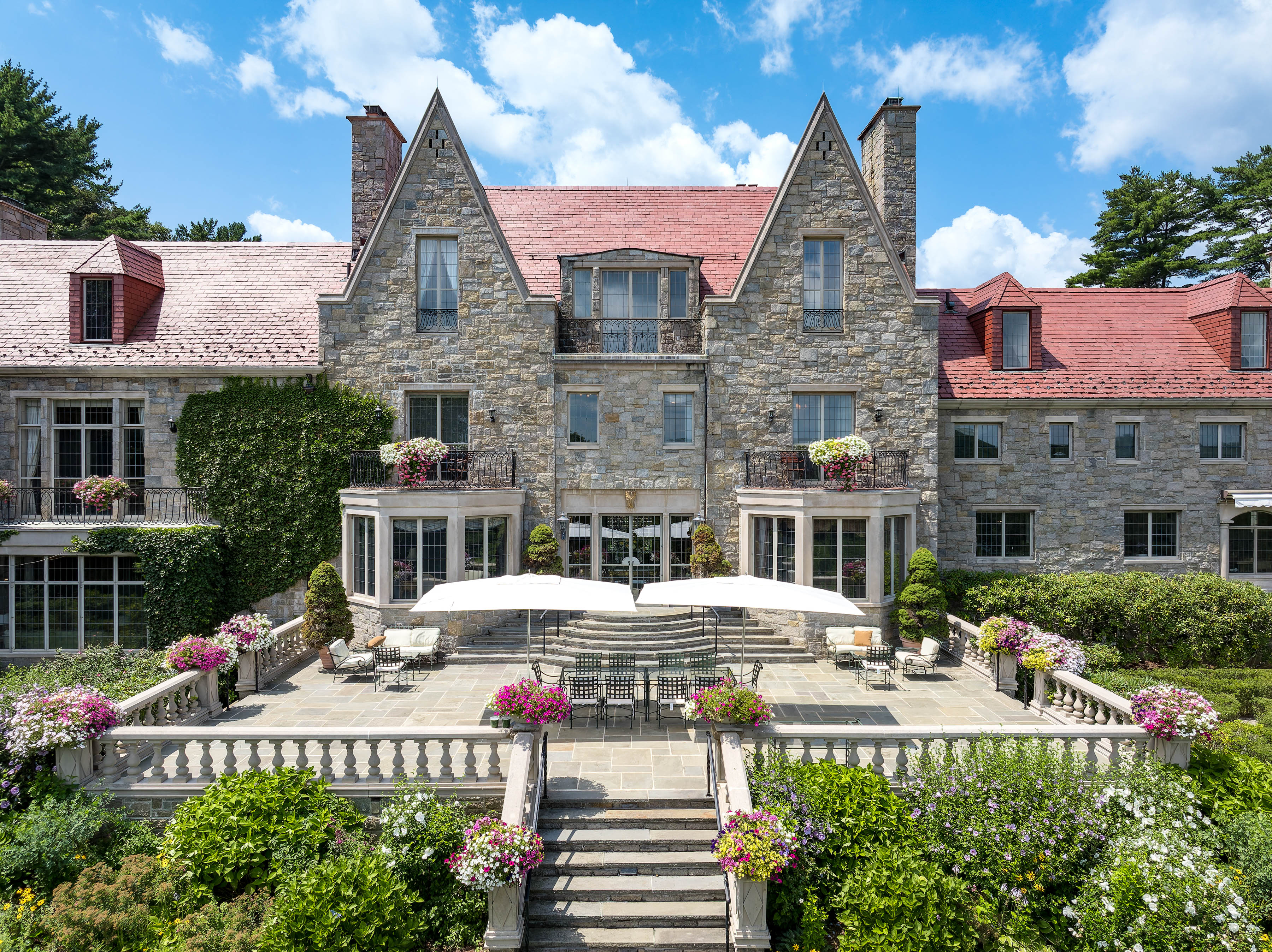 1233 Rock Rimmon Road, Stamford, CT