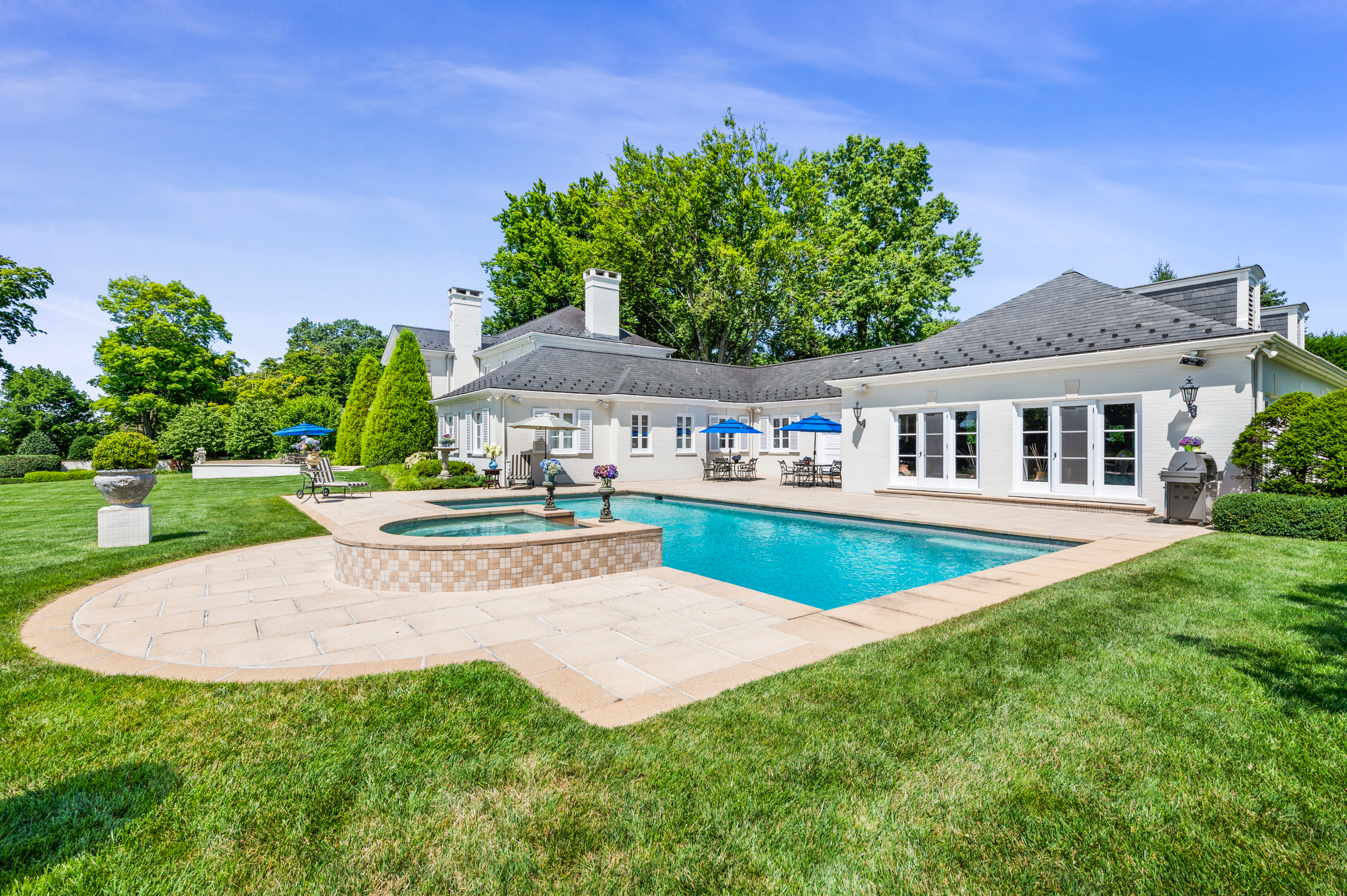 25 Field Point Circle, Greenwich, CT