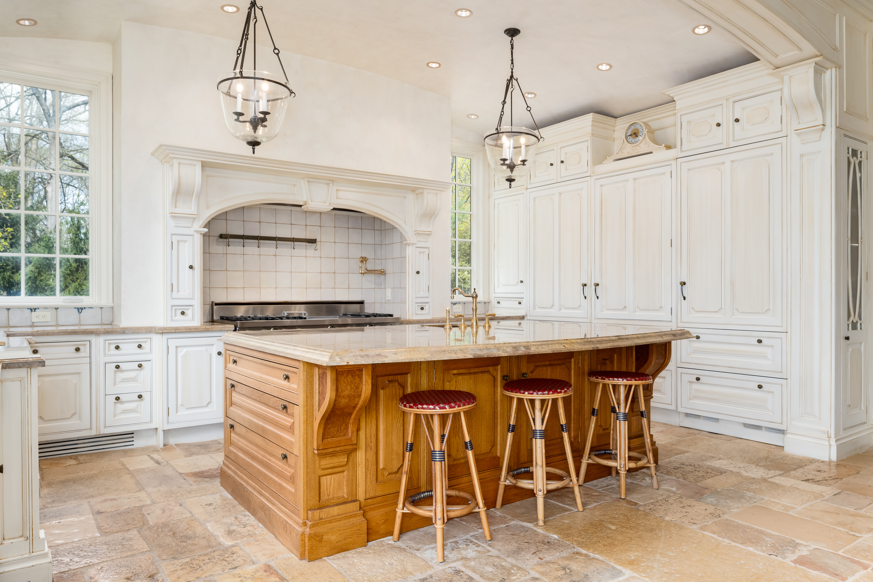 524 Lake Avenue, Greenwich, CT