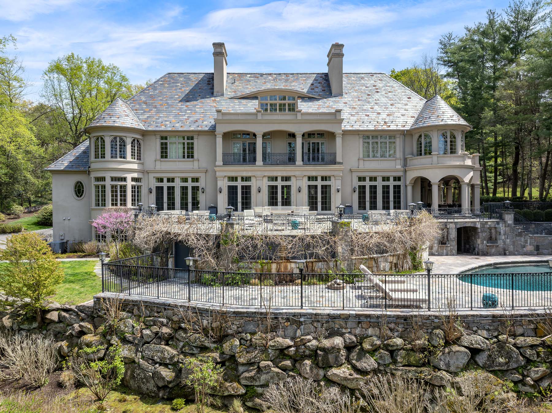 524 Lake Avenue, Greenwich, CT