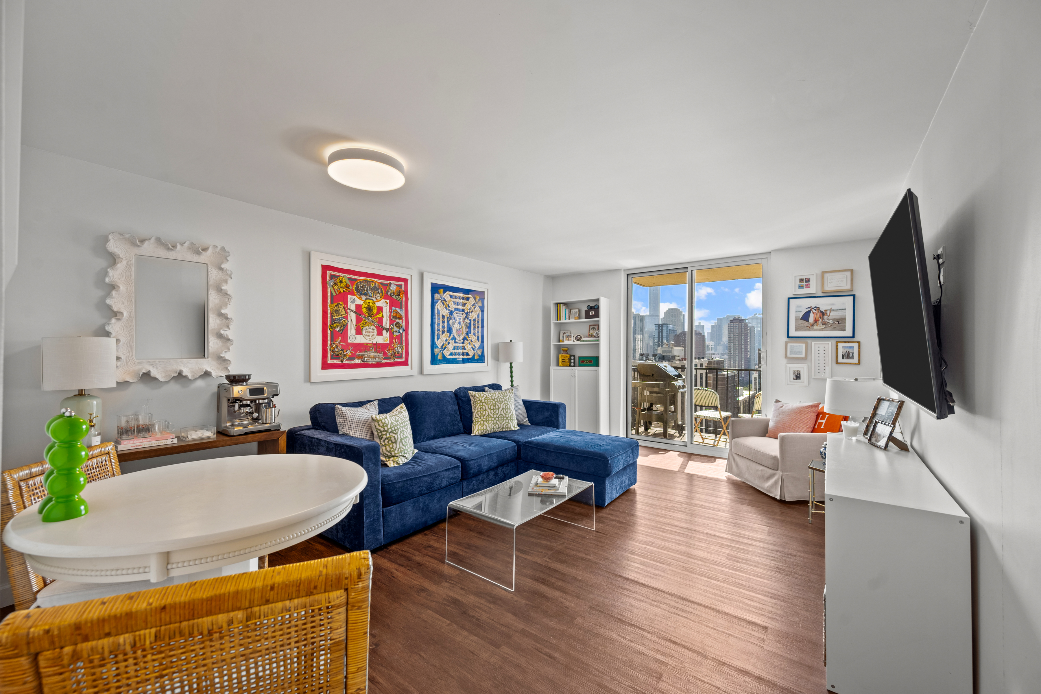 1212 N Lasalle Street Unit# 2107