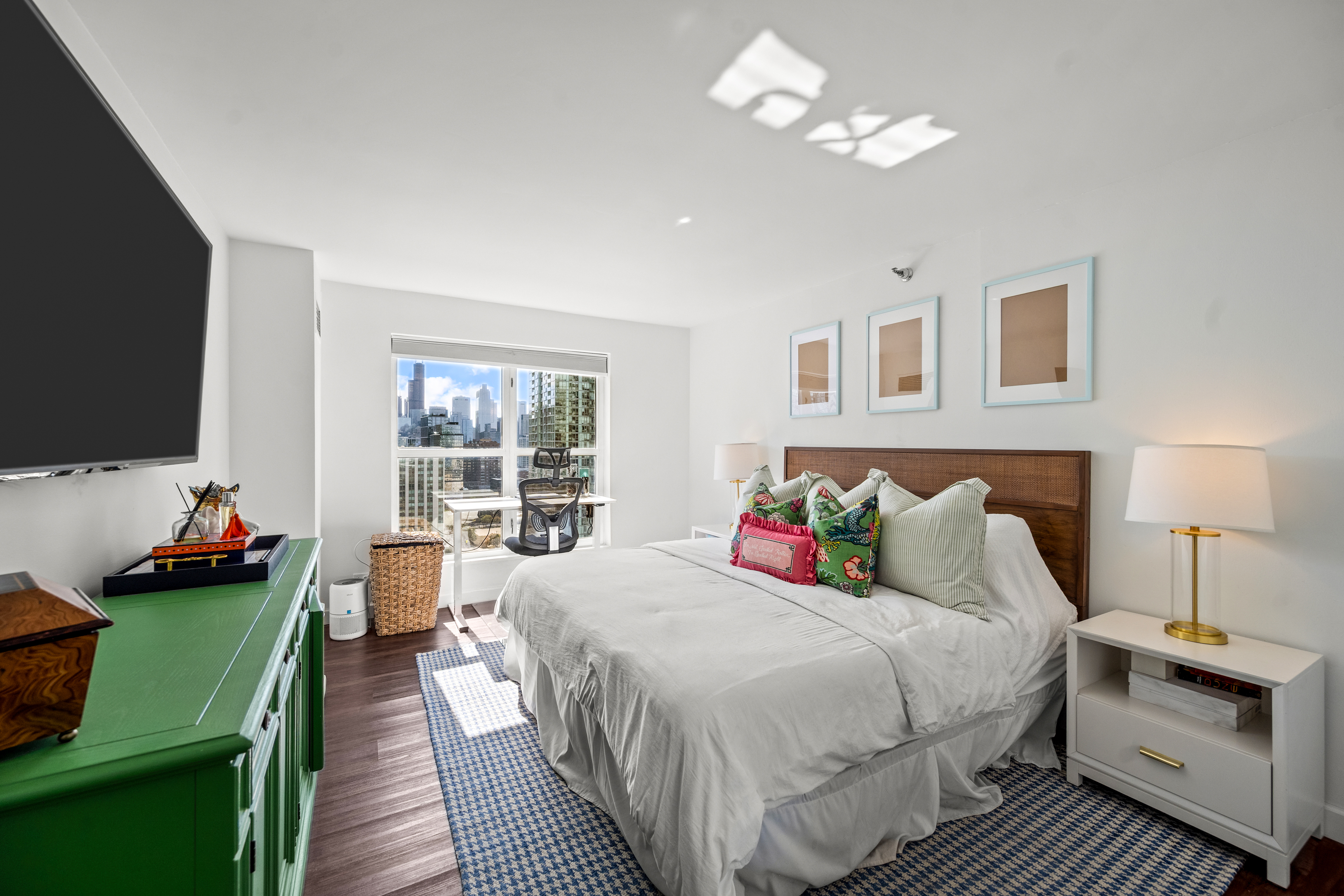 1212 N Lasalle Street Unit# 2107