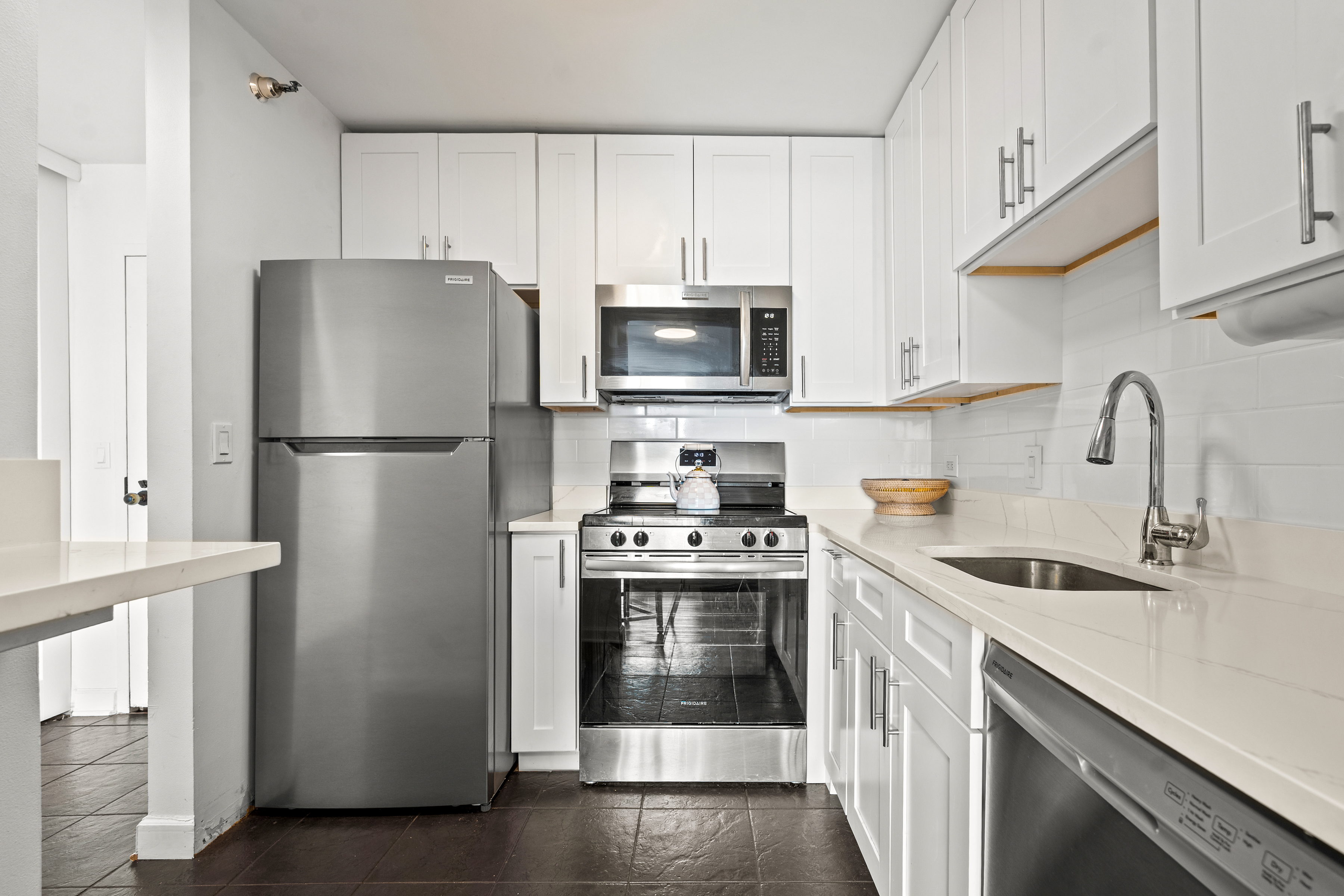1212 N Lasalle Street Unit# 2107