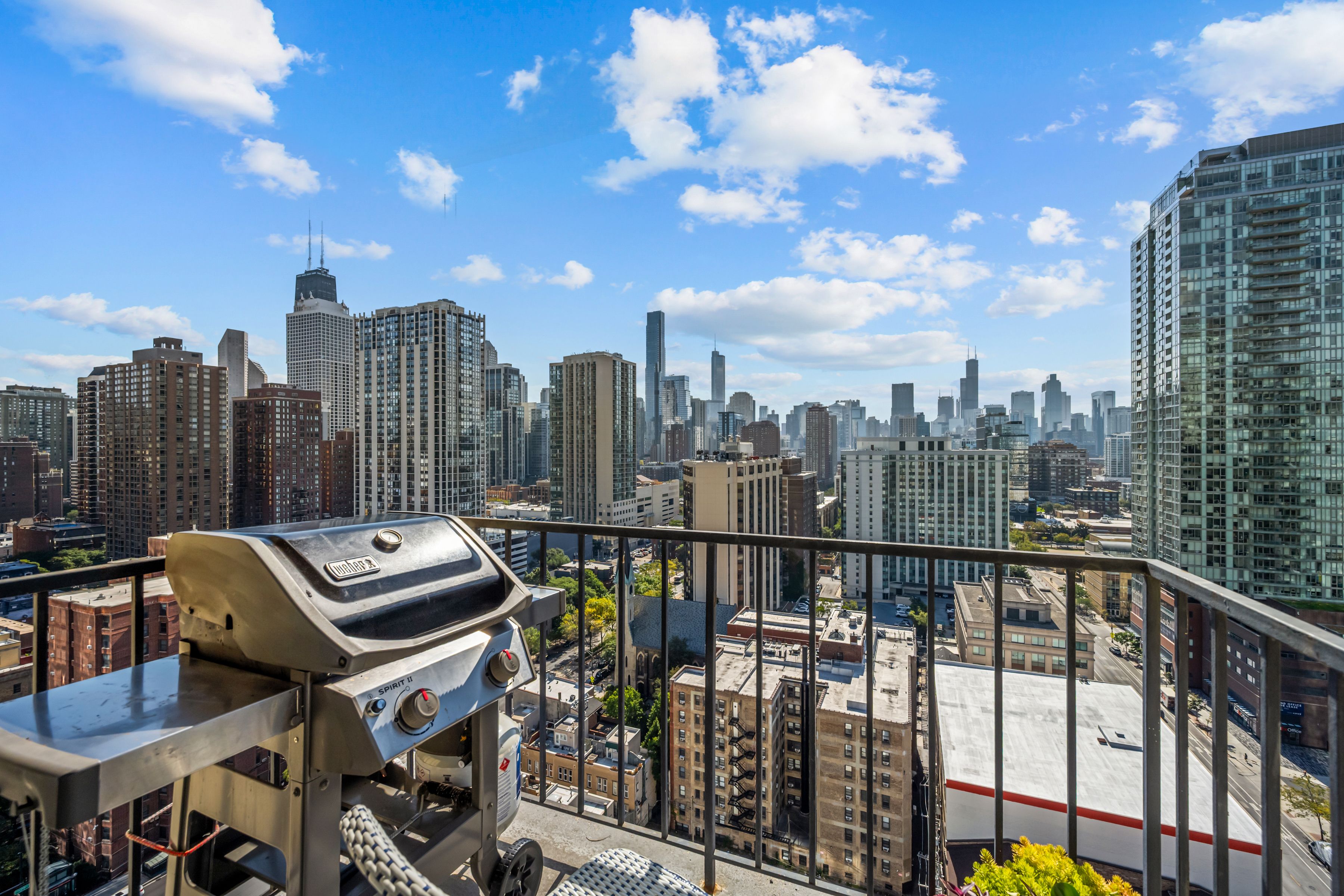 1212 N Lasalle Street Unit# 2107