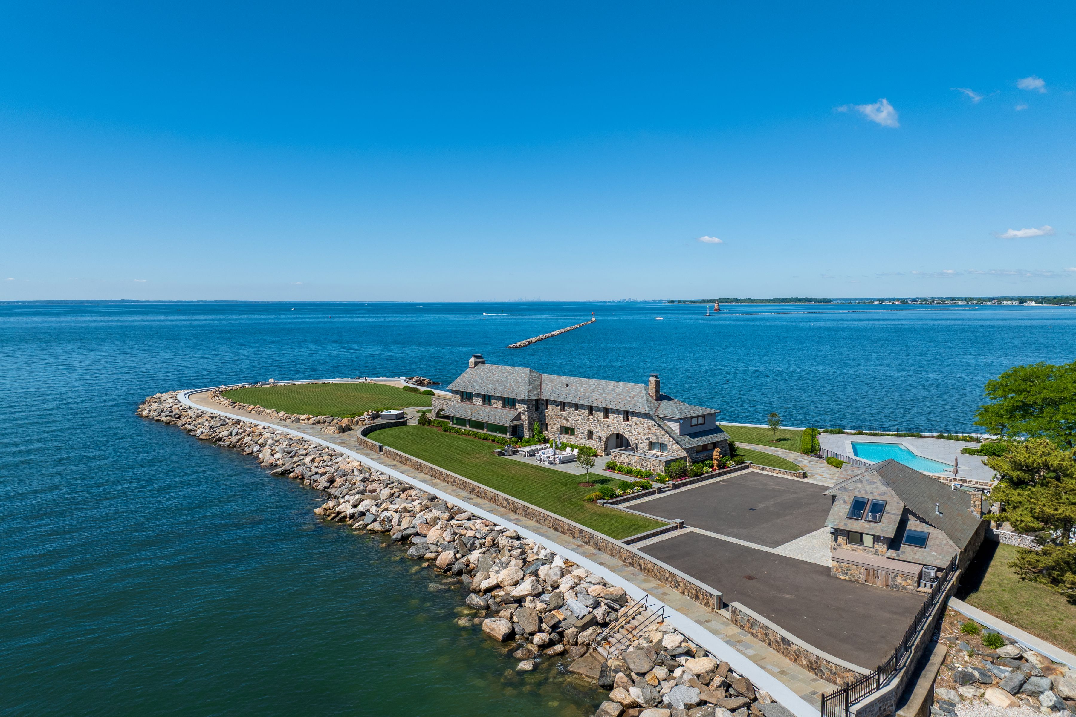 123 Saddle Rock Road