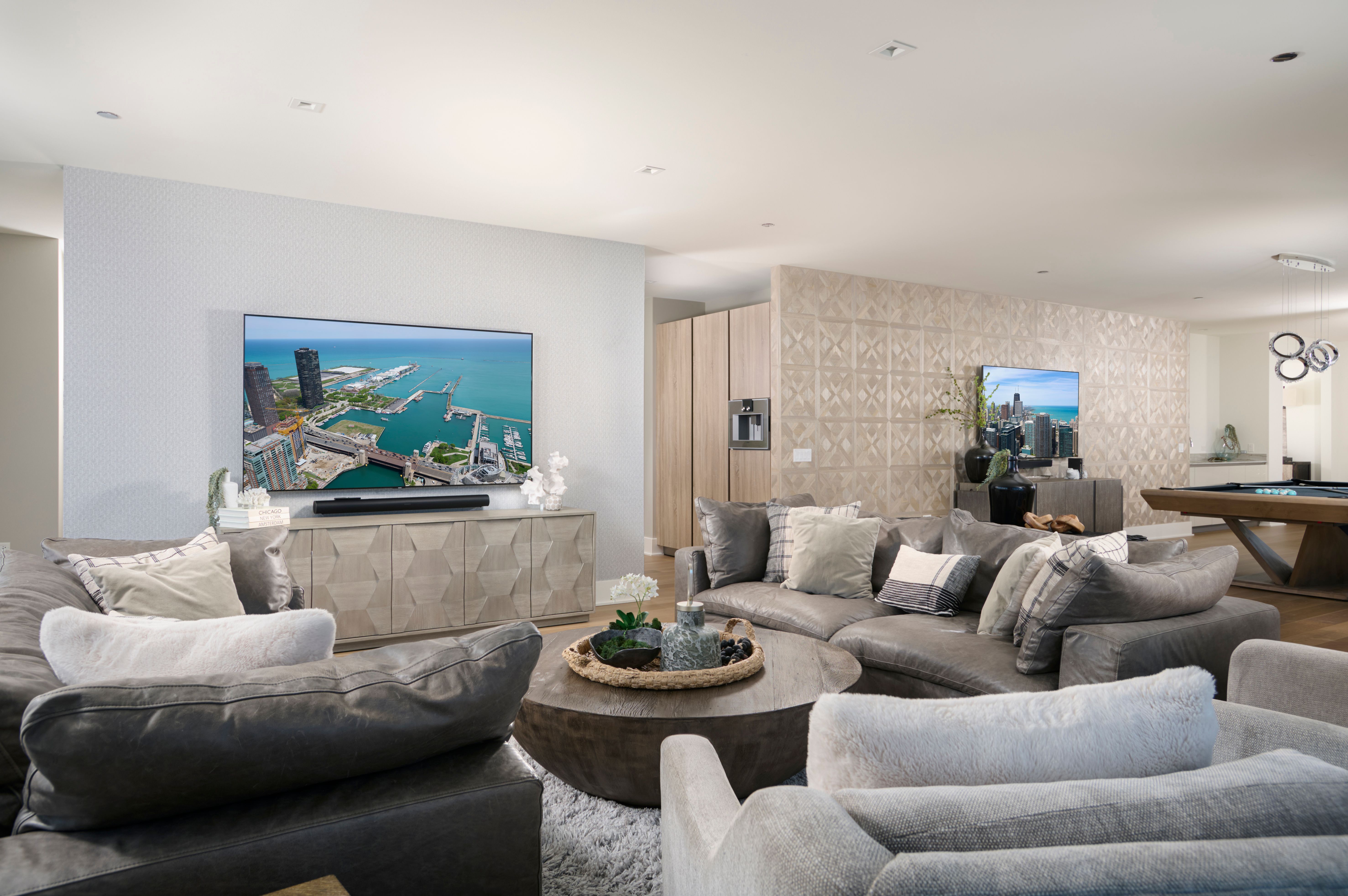 363 E Wacker Drive Unit# 6106