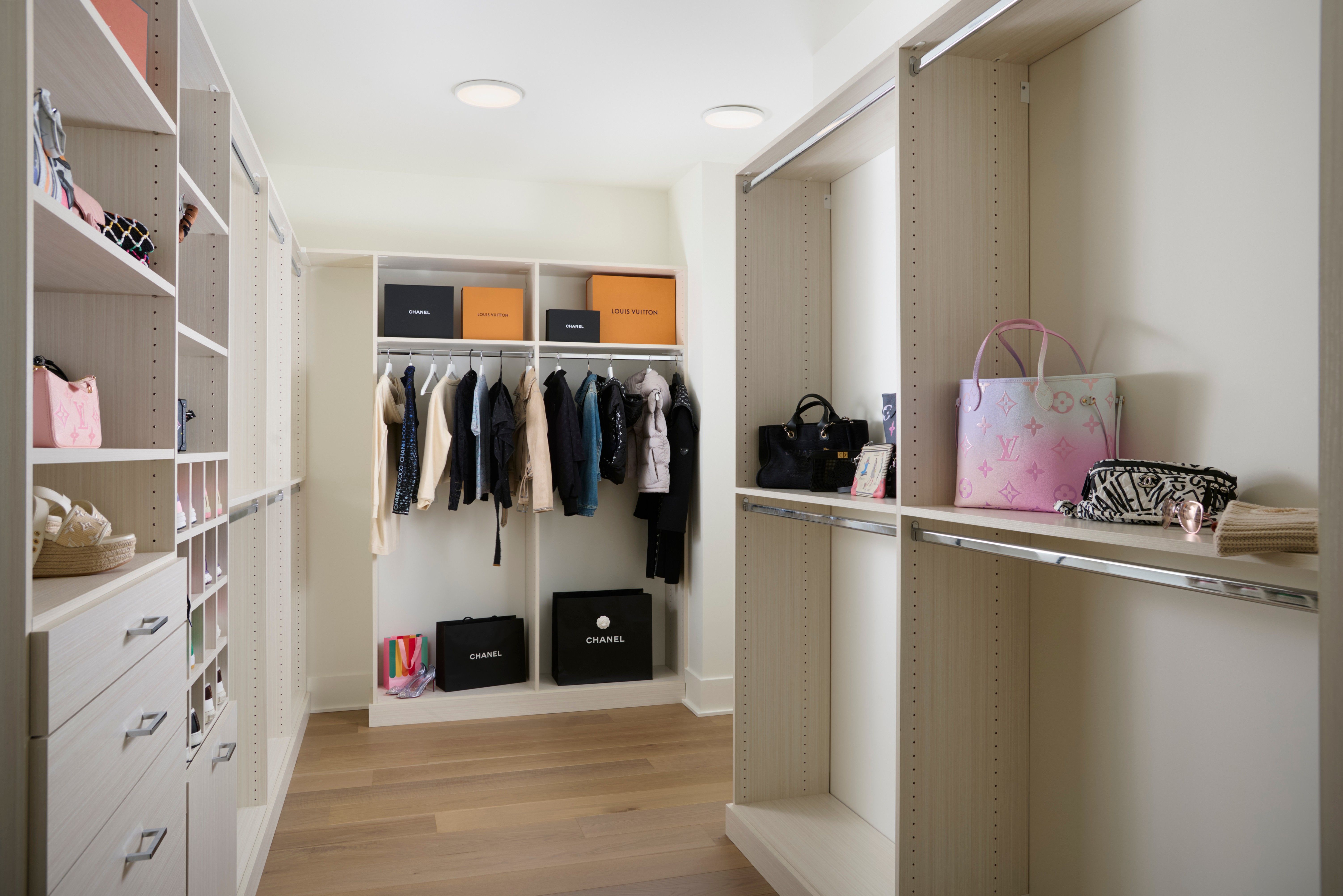 363 E Wacker Drive Unit# 6106