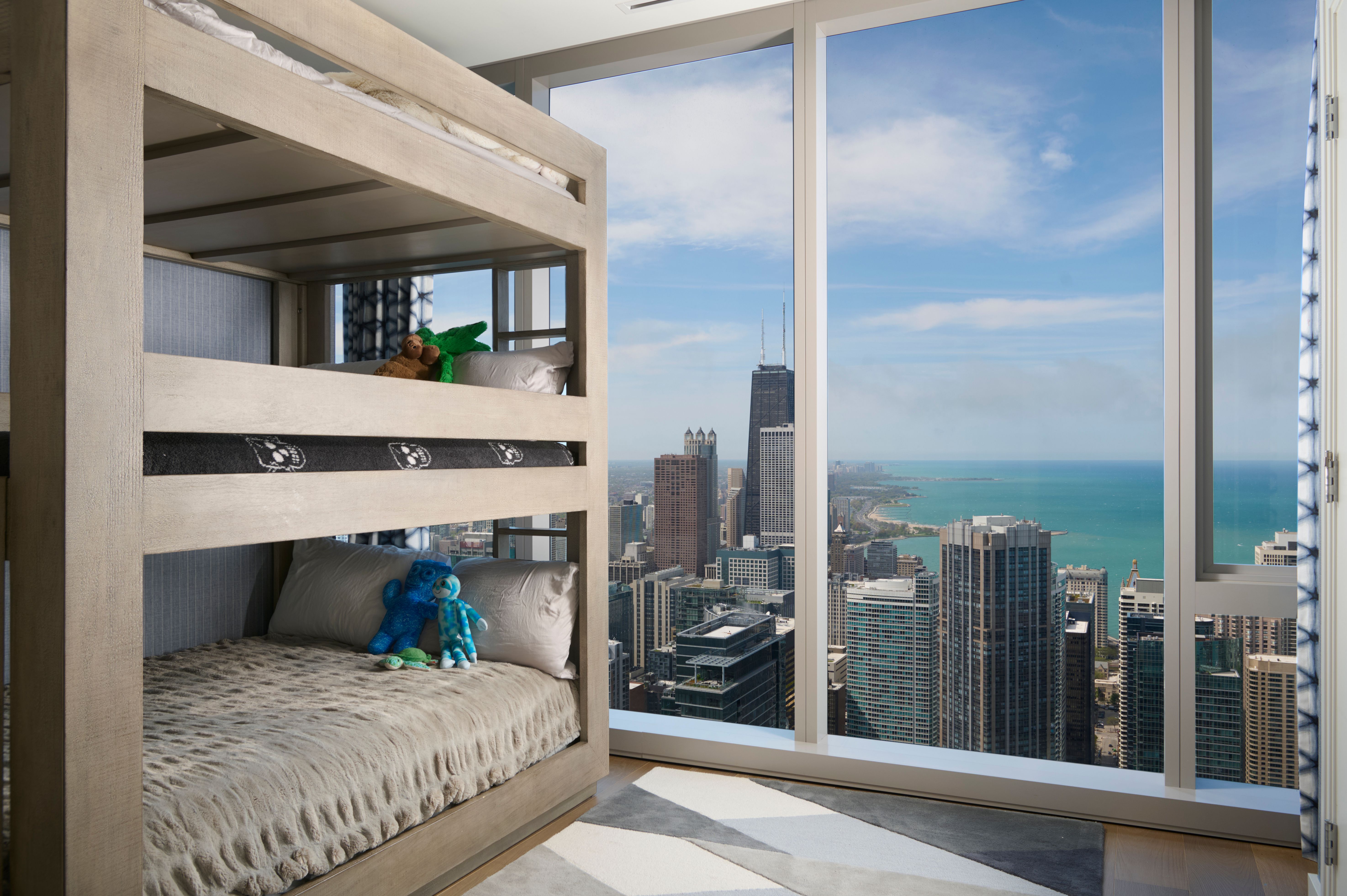 363 E Wacker Drive Unit# 6106