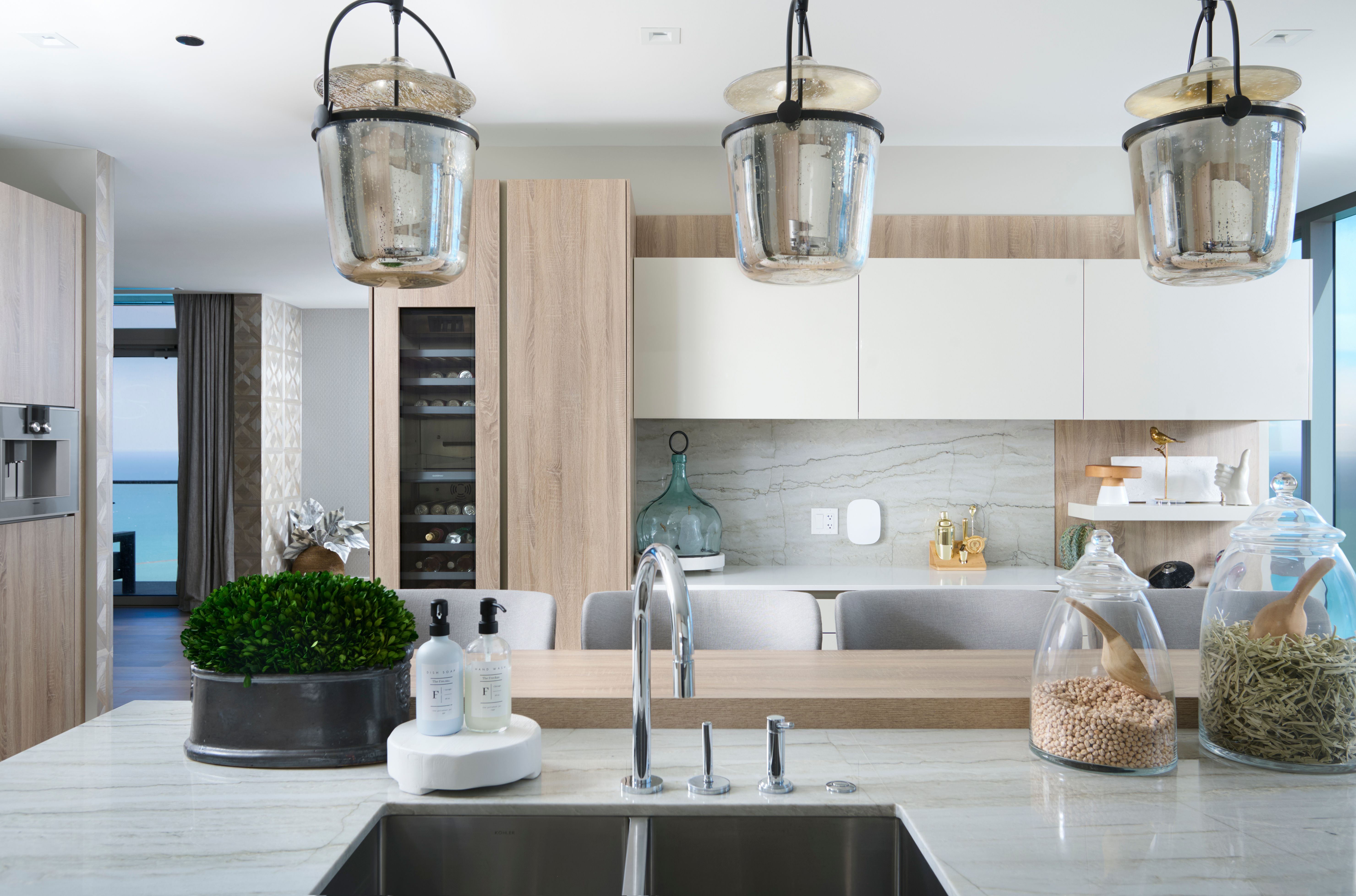 363 E Wacker Drive Unit# 6106