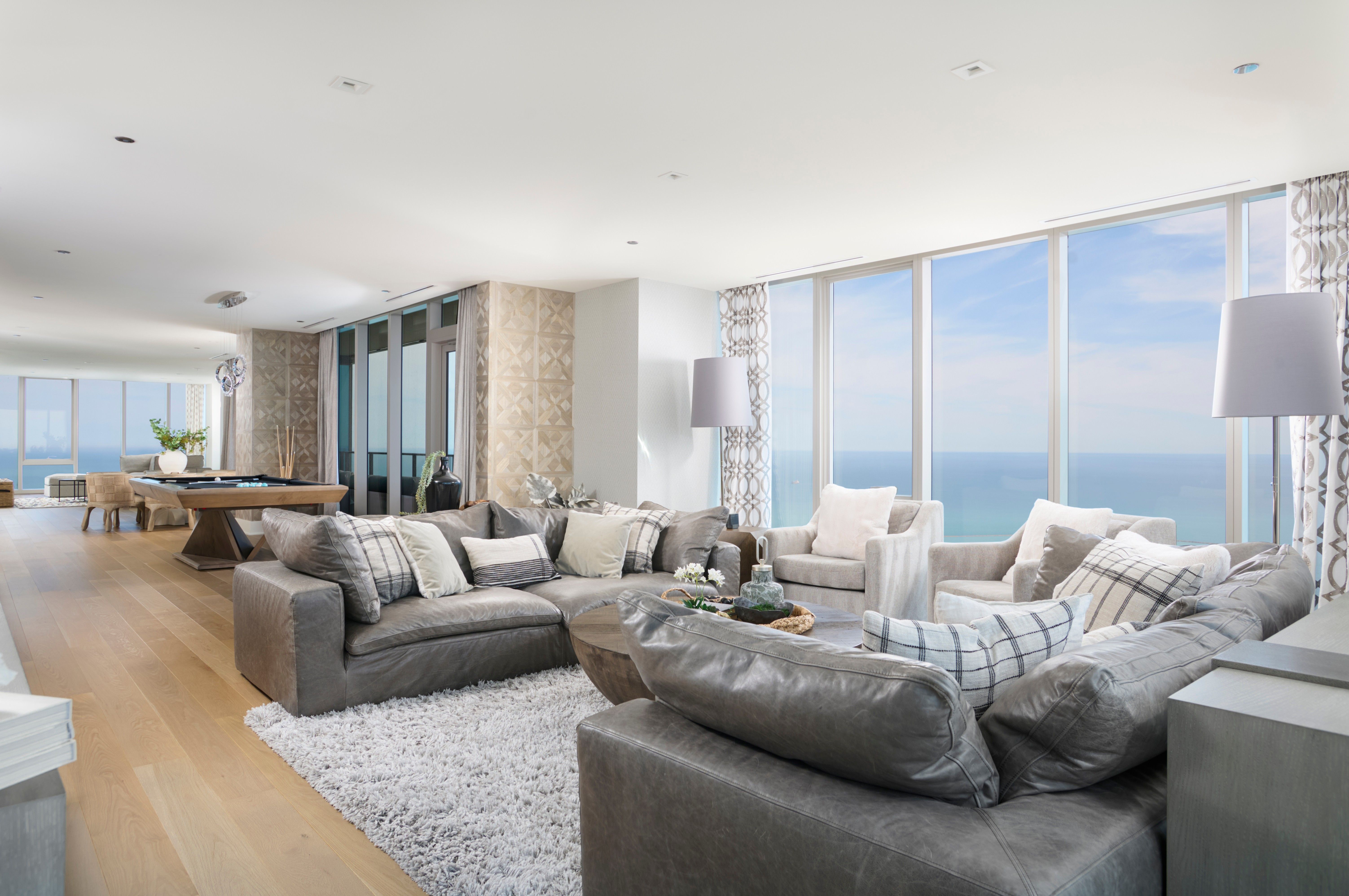 363 E Wacker Drive Unit# 6106
