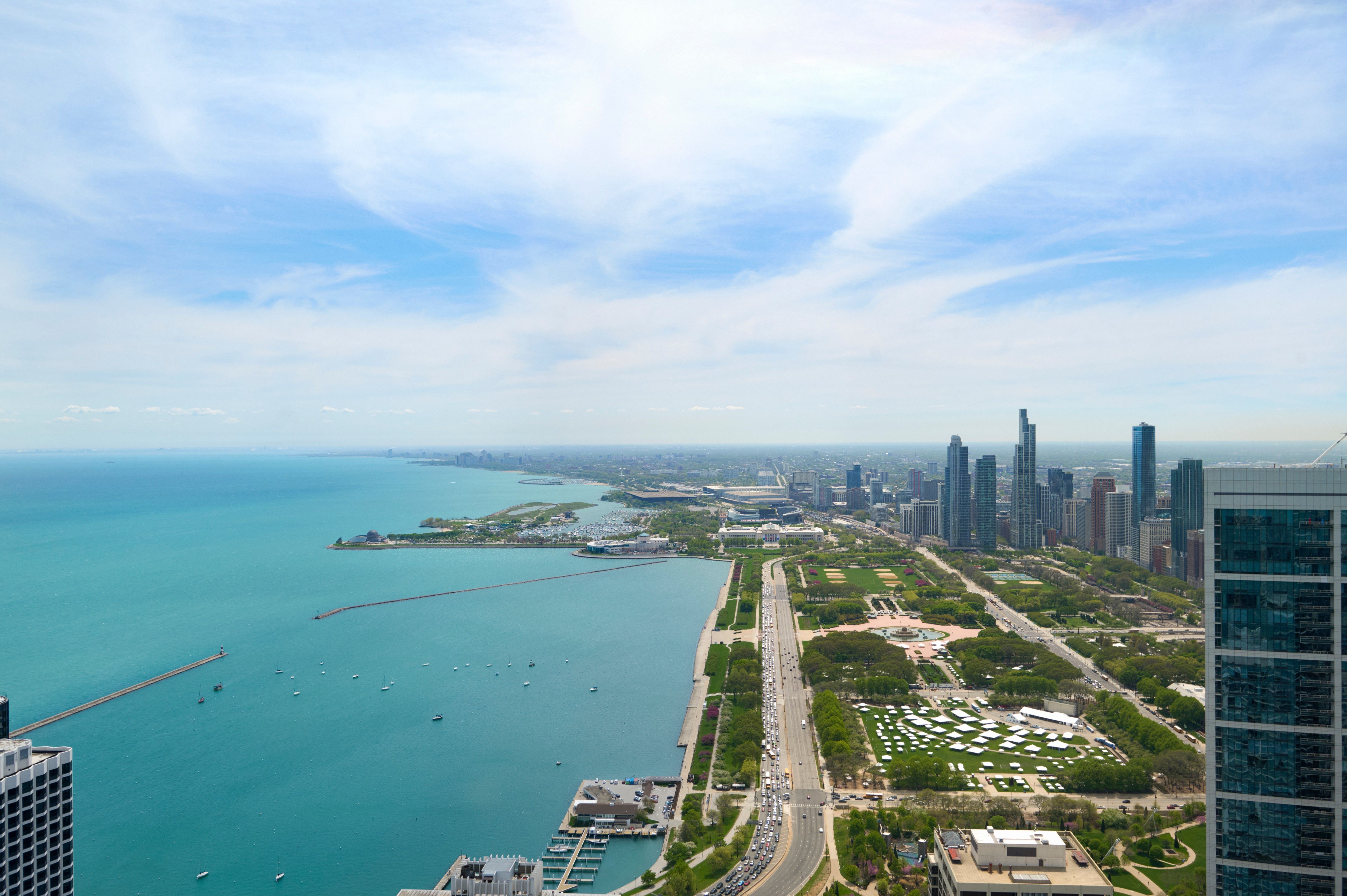 363 E Wacker Drive Unit# 6106