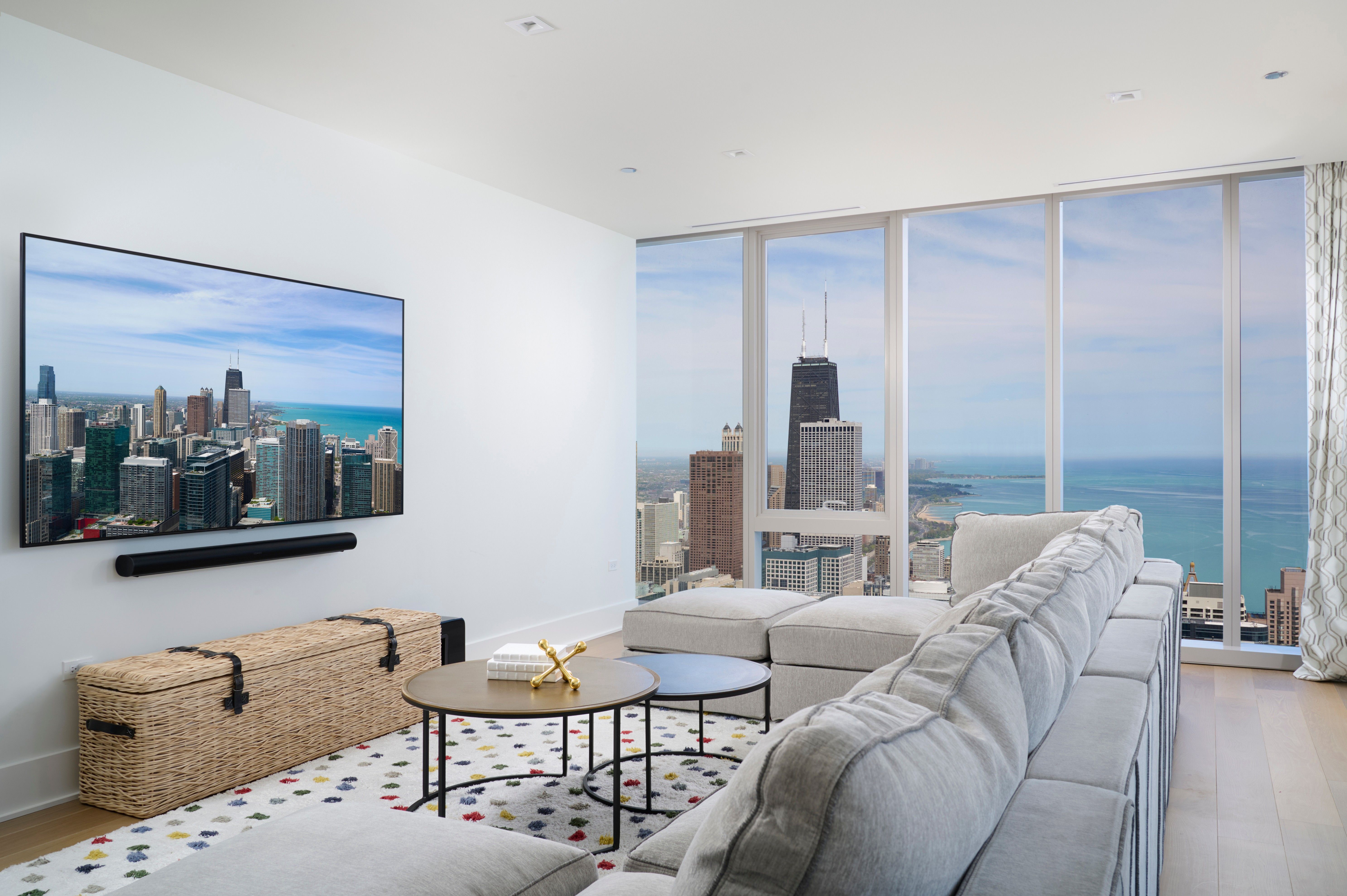 363 E Wacker Drive Unit# 6106