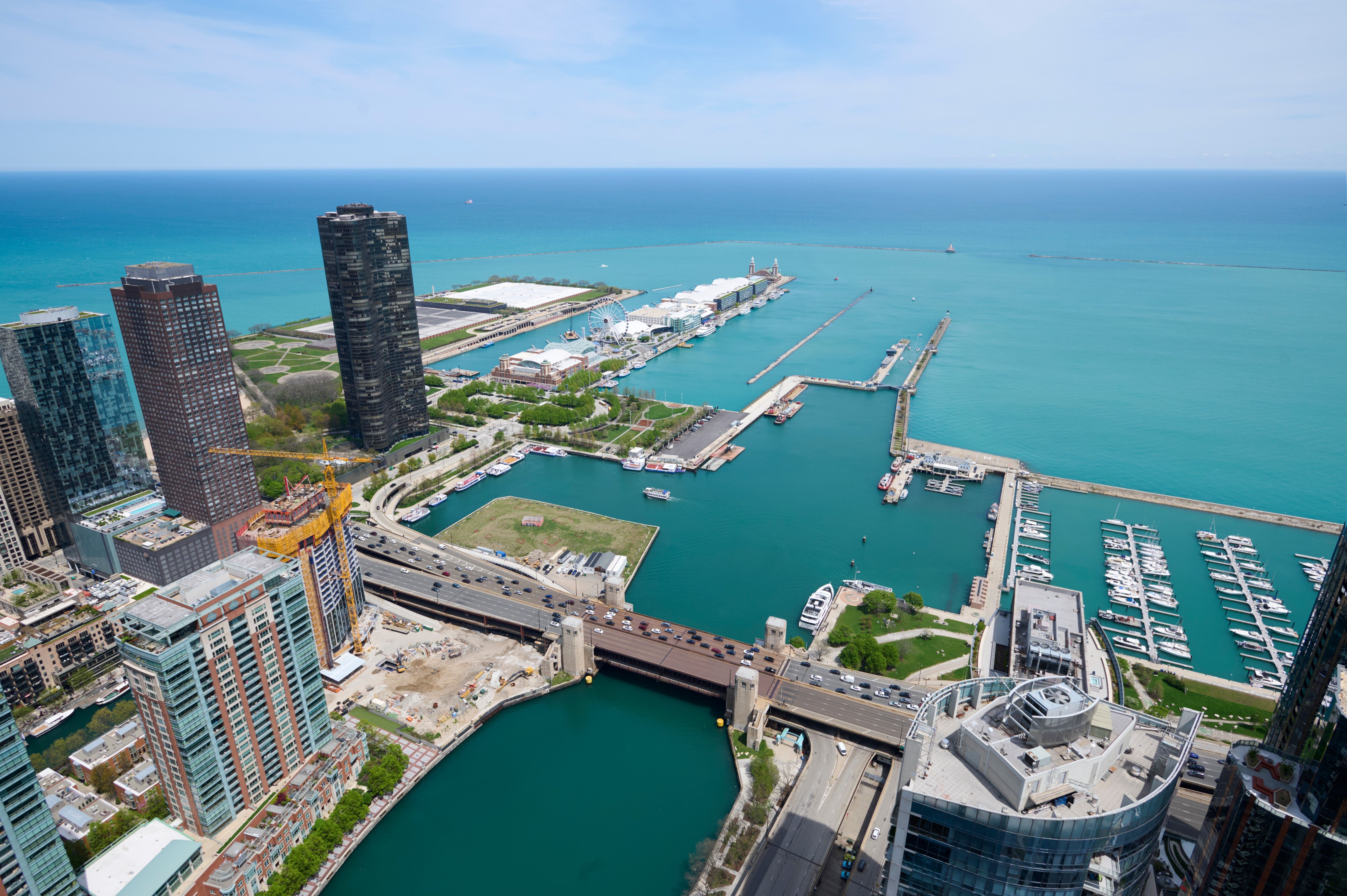 363 E Wacker Drive Unit# 6106