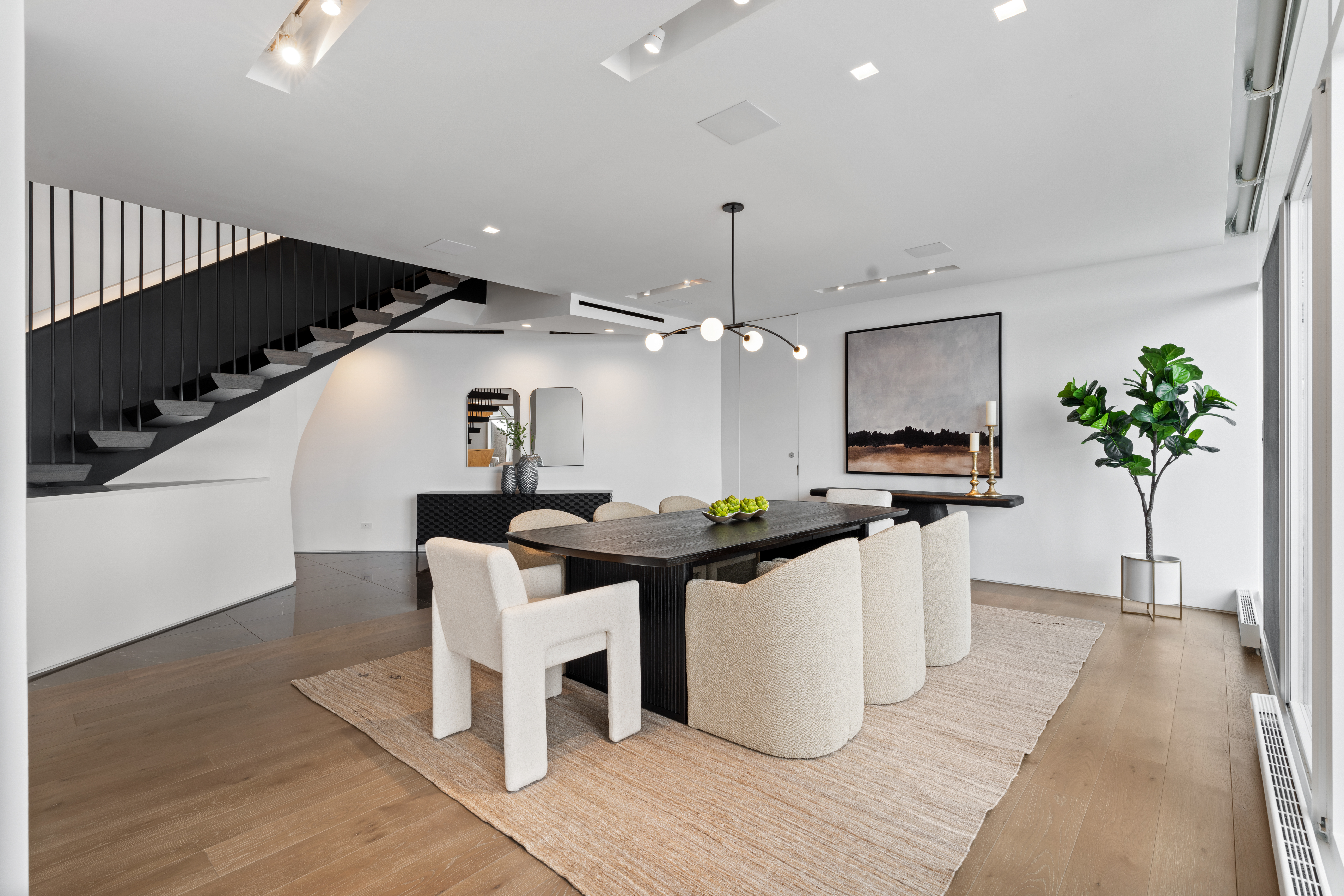 950 N Michigan Avenue Unit# 4605