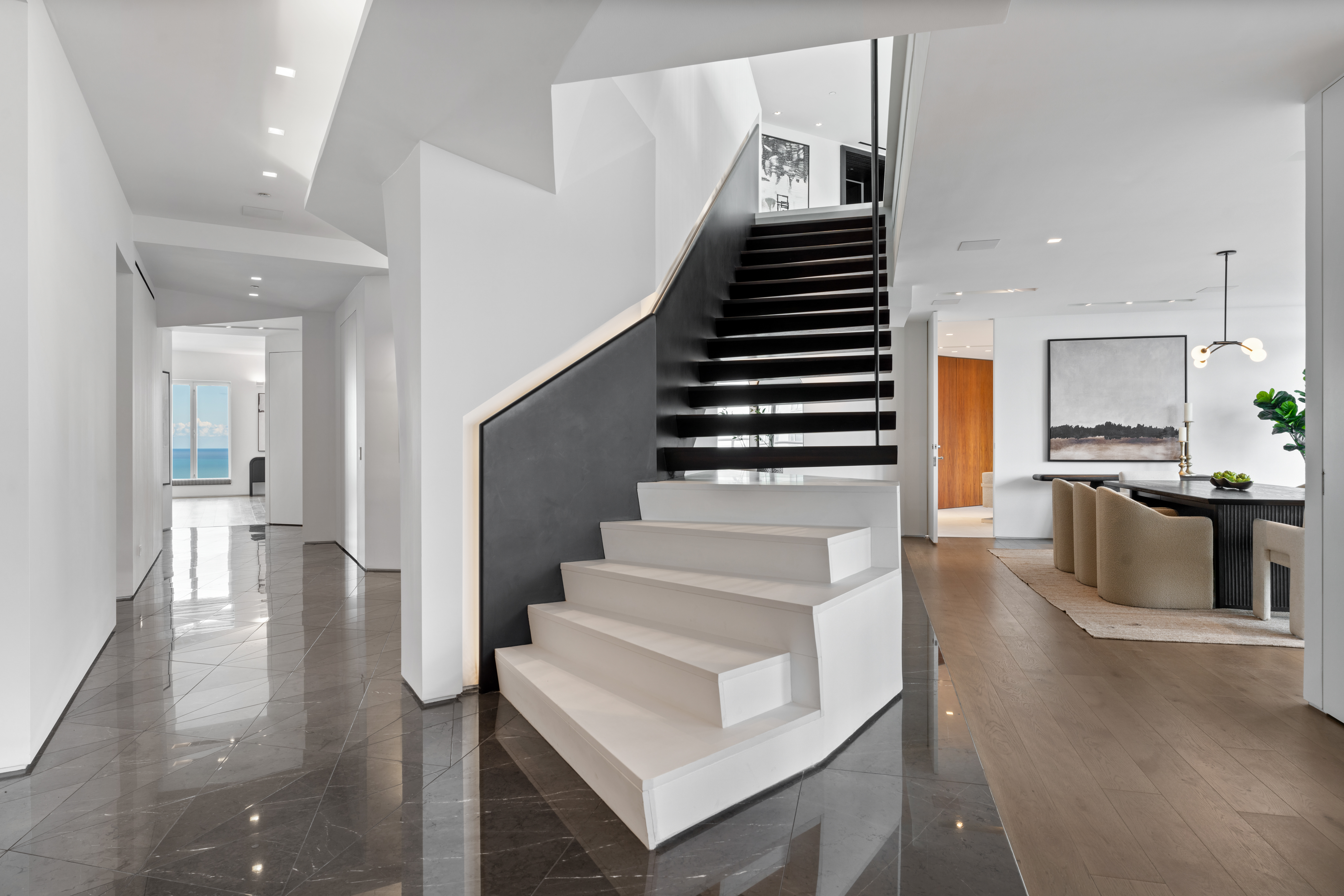950 N Michigan Avenue Unit# 4605