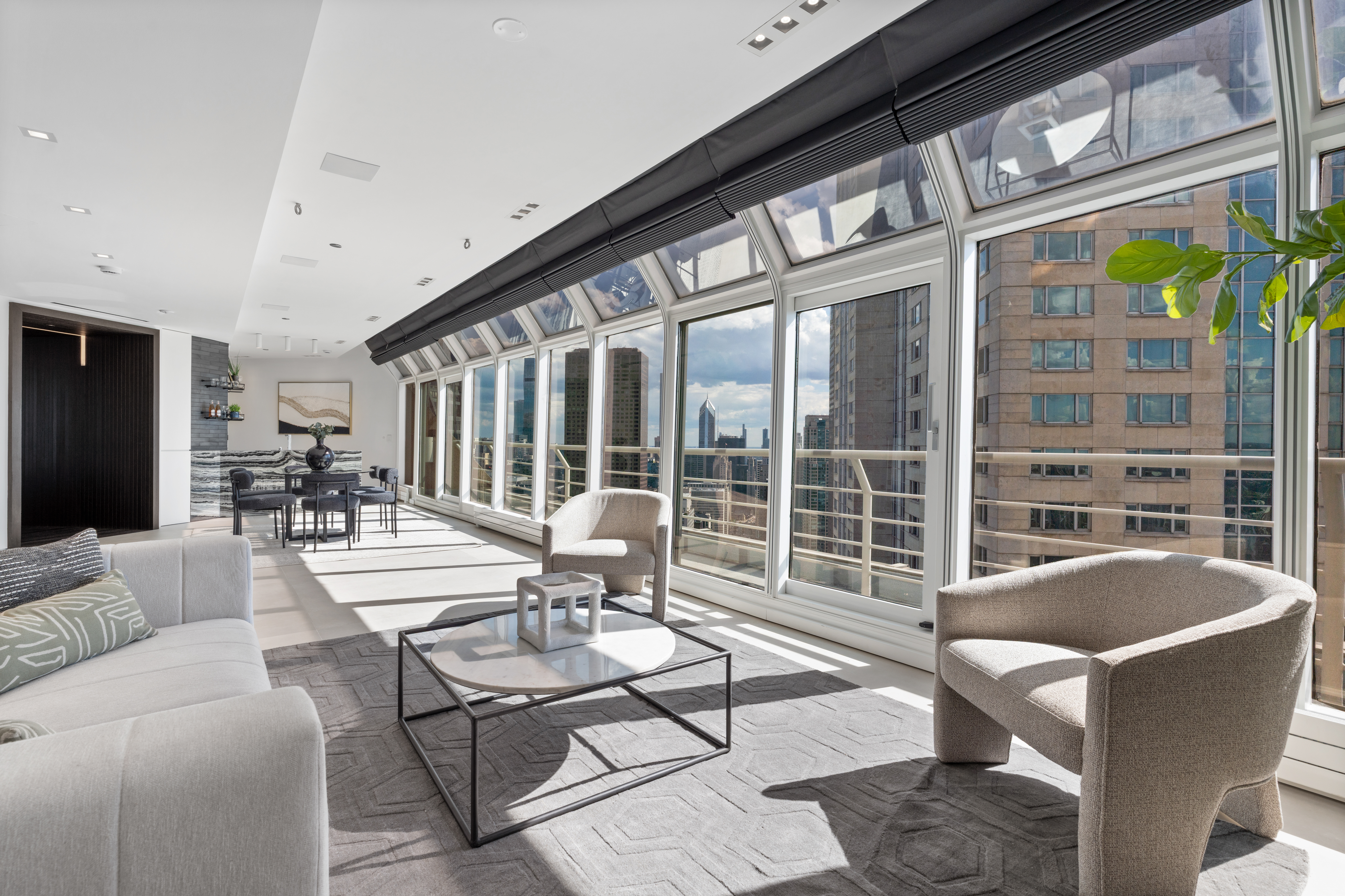 950 N Michigan Avenue Unit# 4605