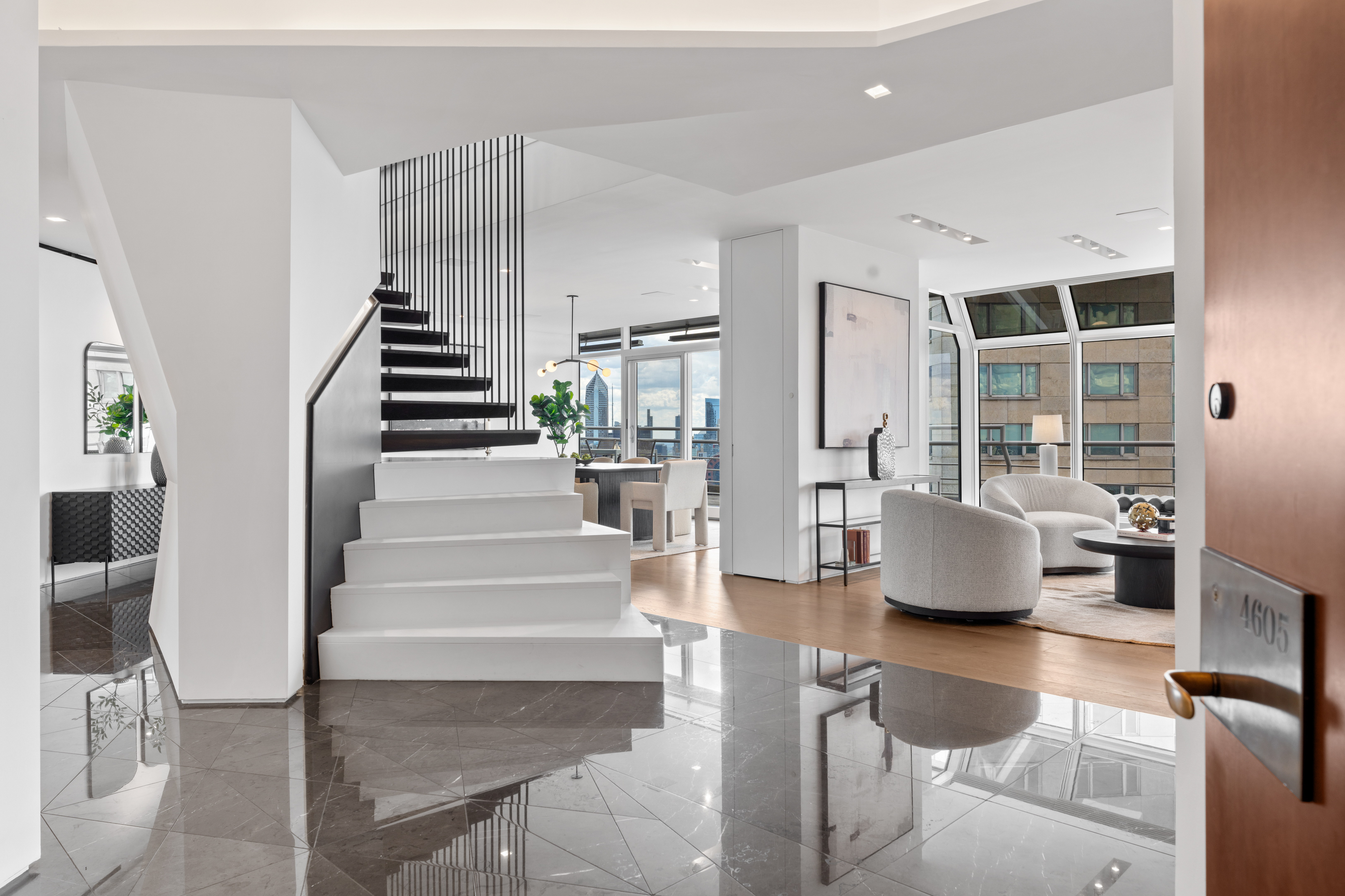 950 N Michigan Avenue Unit# 4605