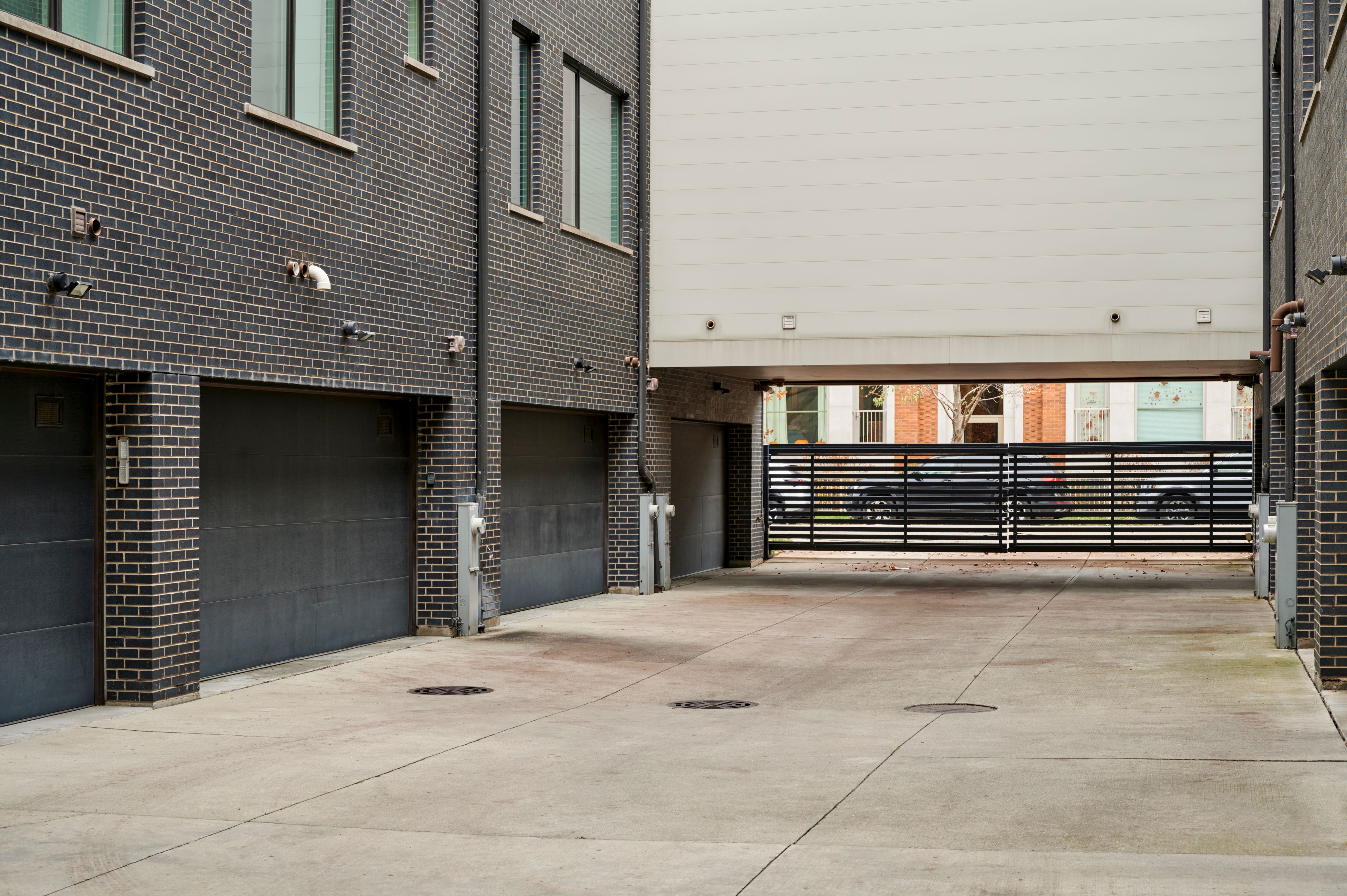 1305 W Diversey Parkway Unit# 2