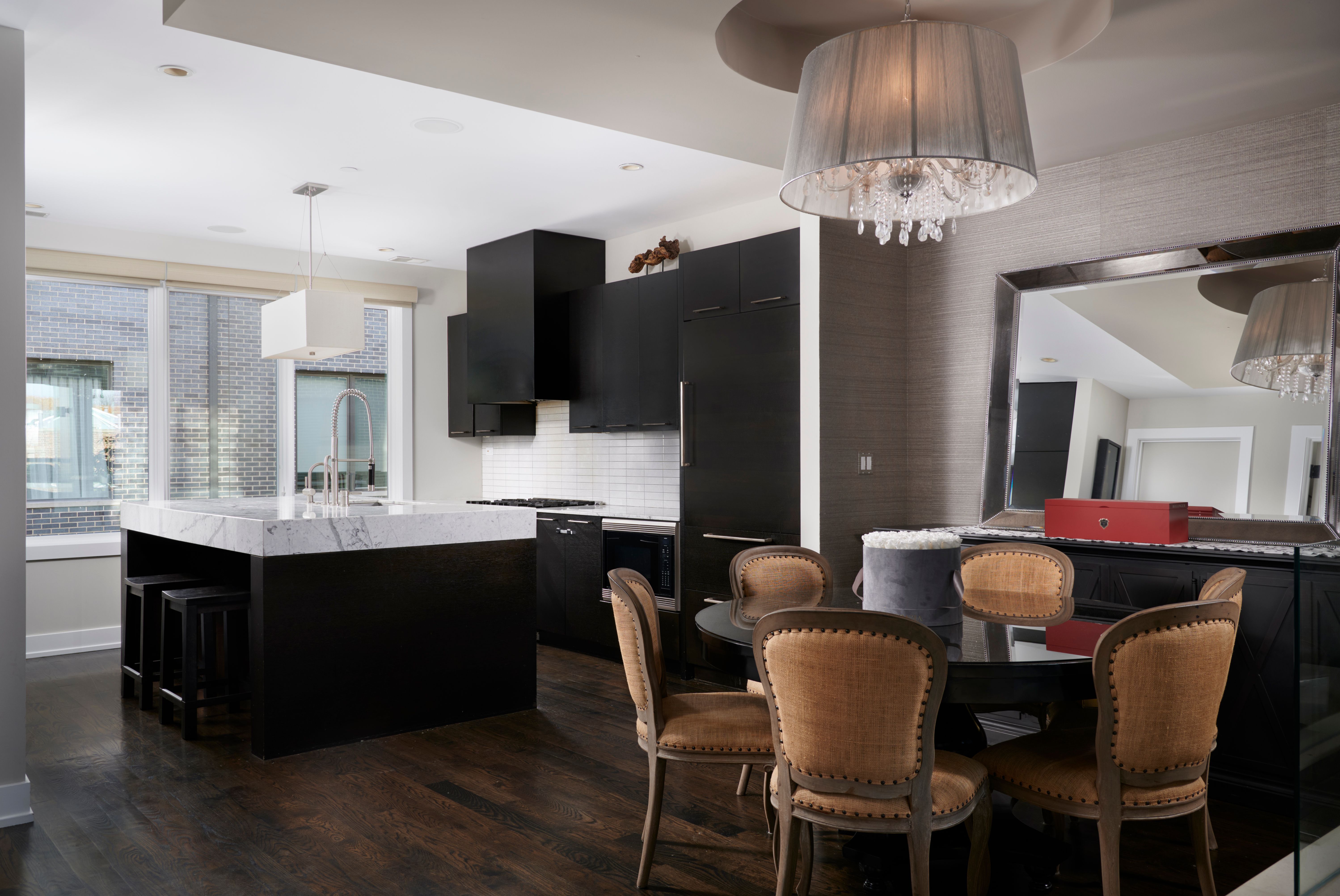 1305 W Diversey Parkway Unit# 2