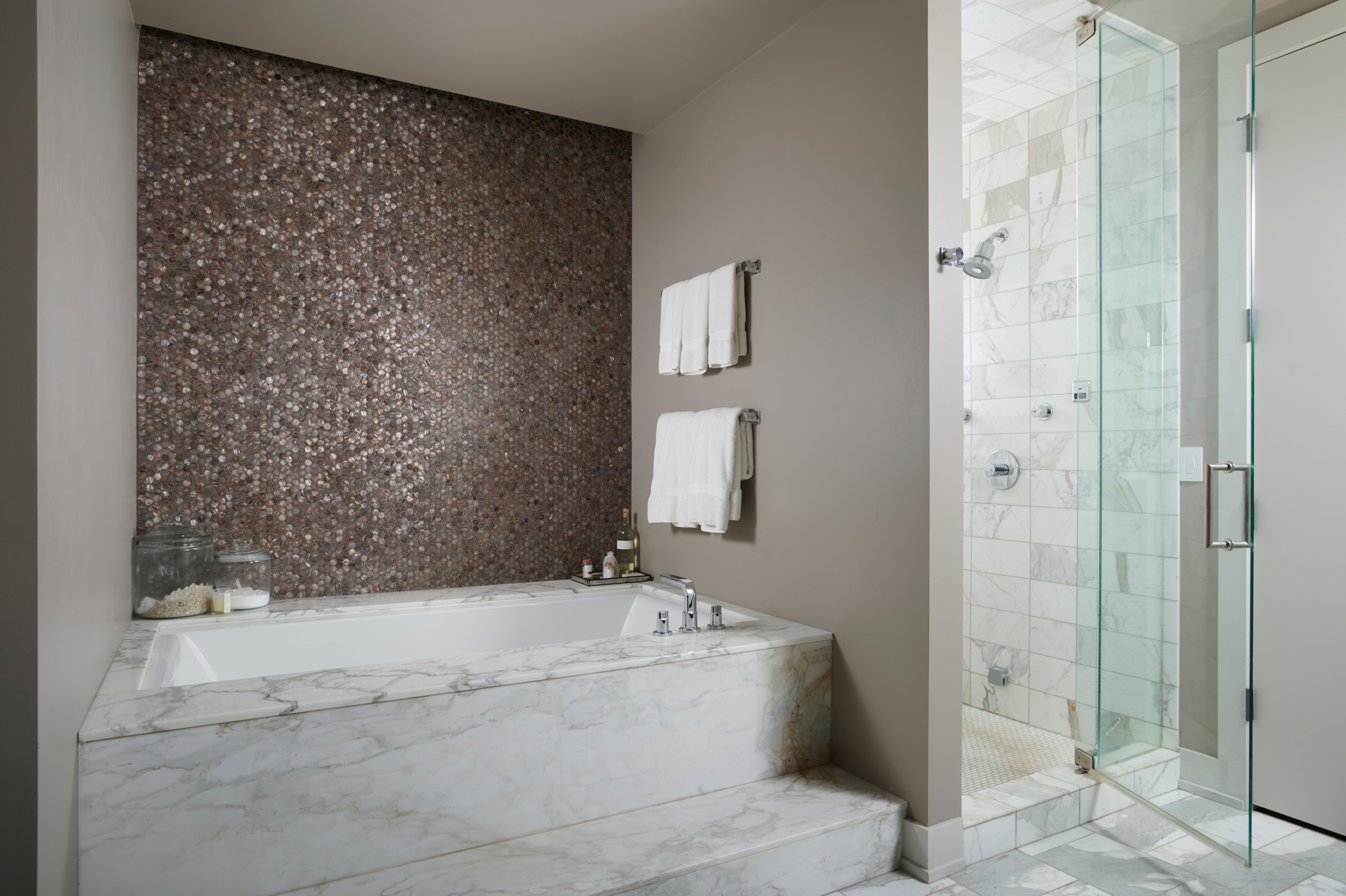 1305 W Diversey Parkway Unit# 2