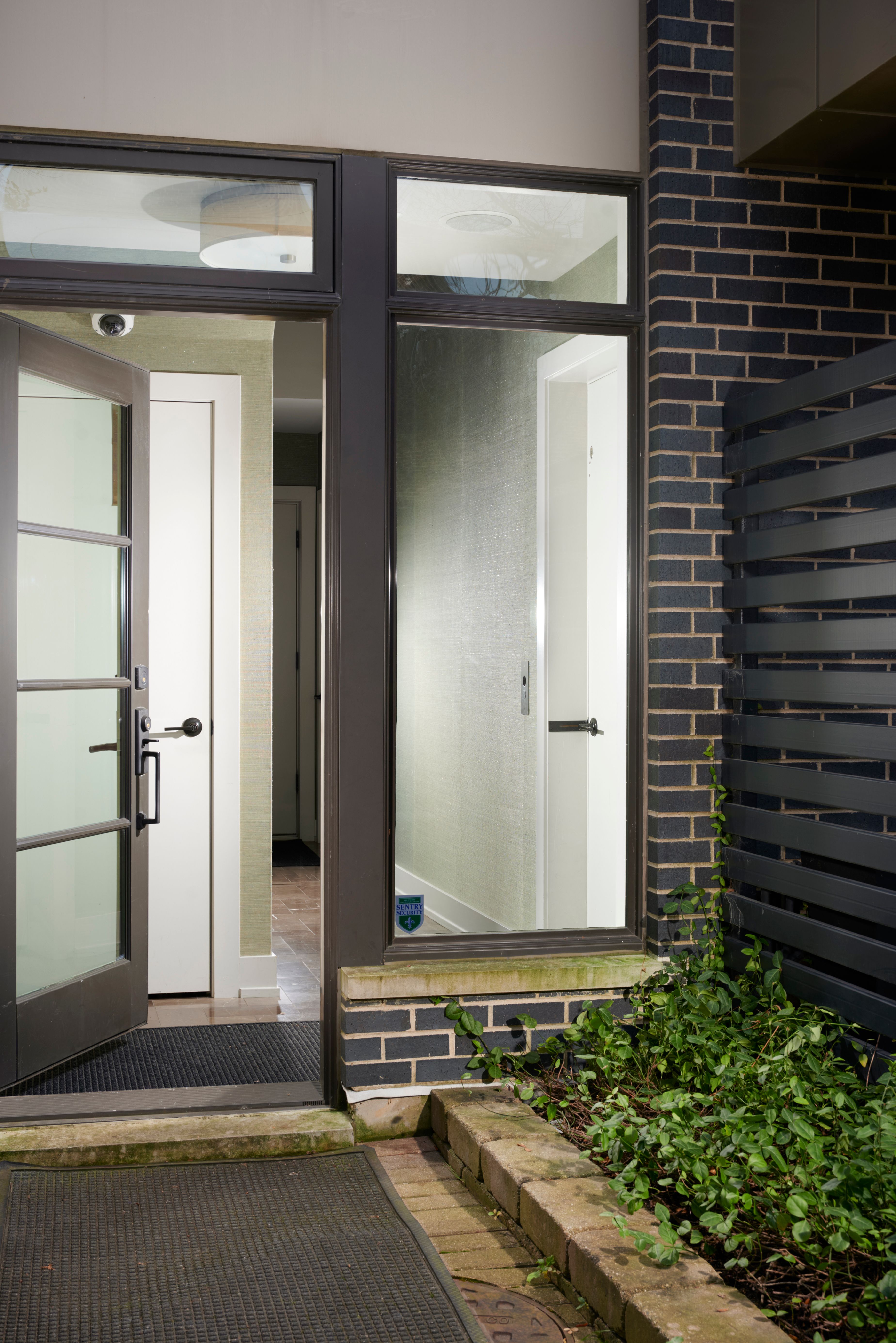 1305 W Diversey Parkway Unit# 2