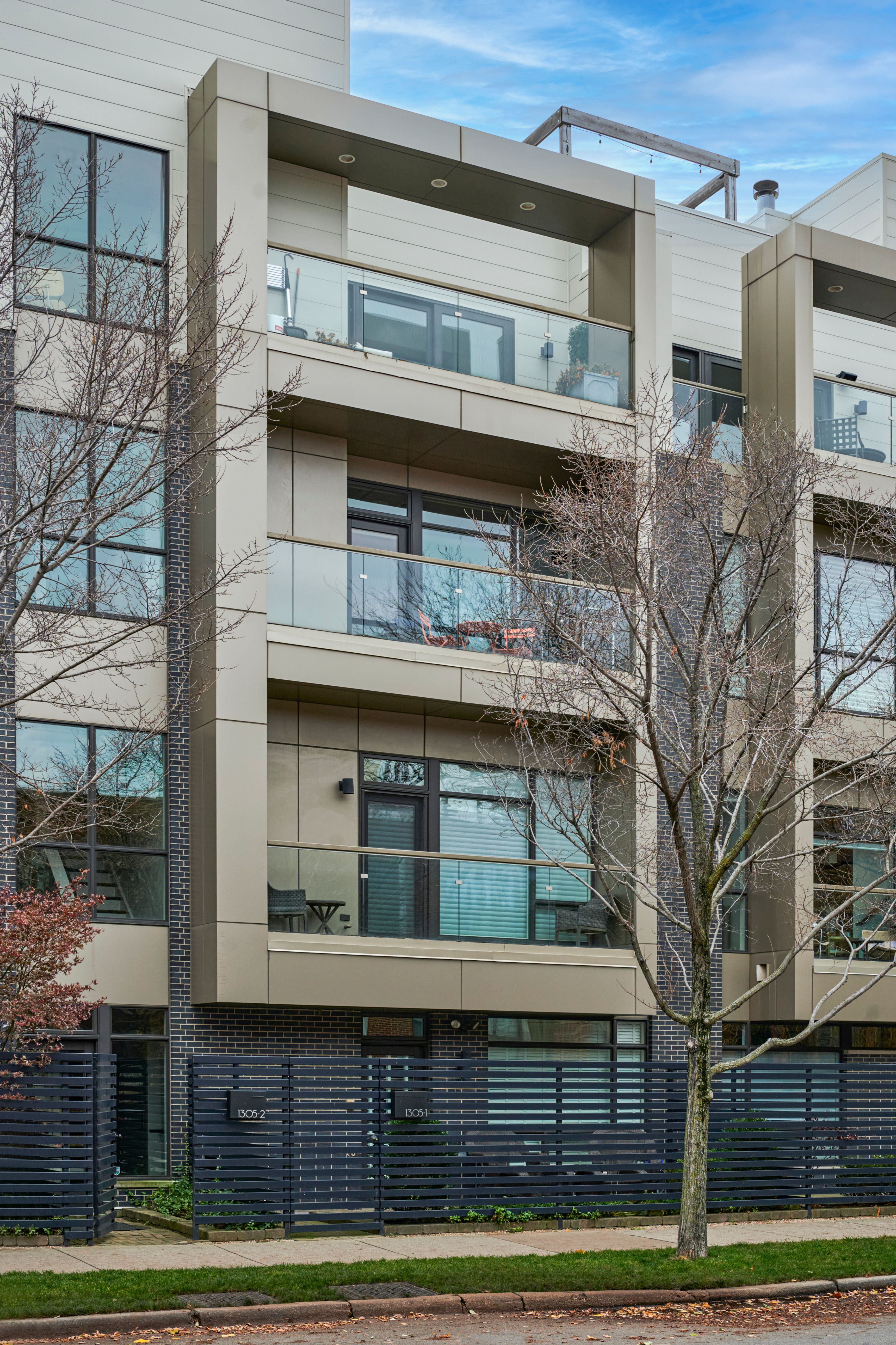 1305 W Diversey Parkway Unit# 2