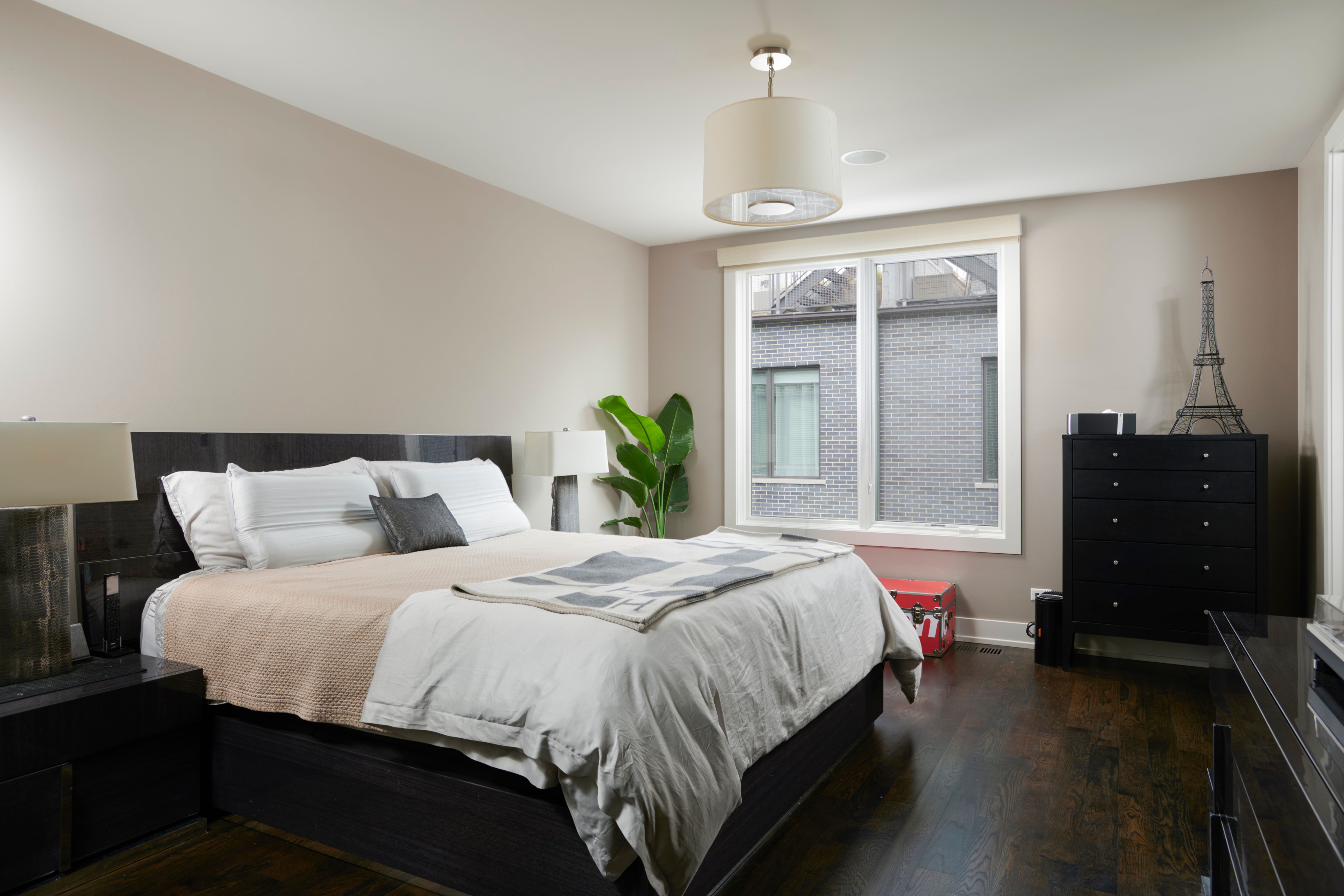 1305 W Diversey Parkway Unit# 2