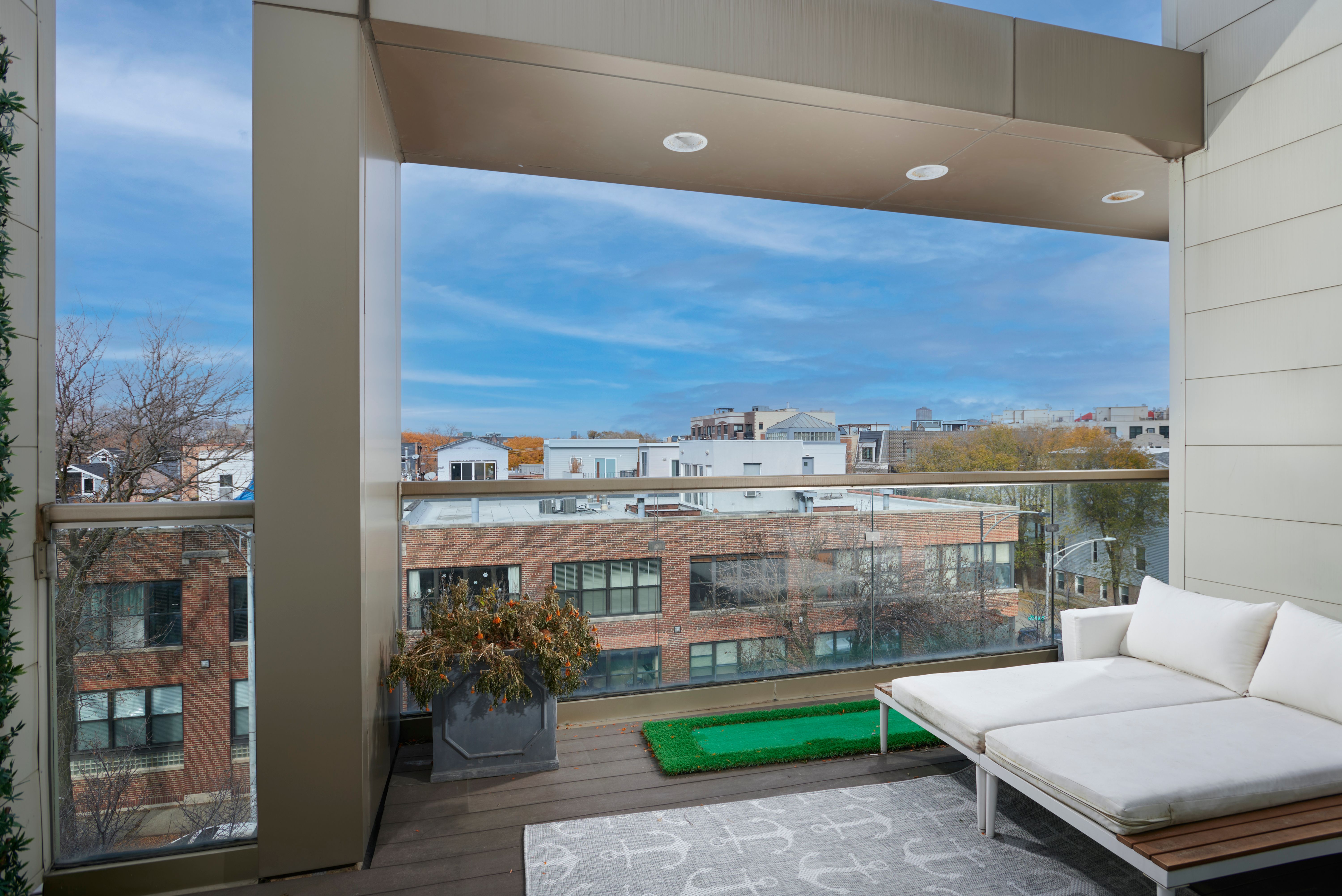 1305 W Diversey Parkway Unit# 2