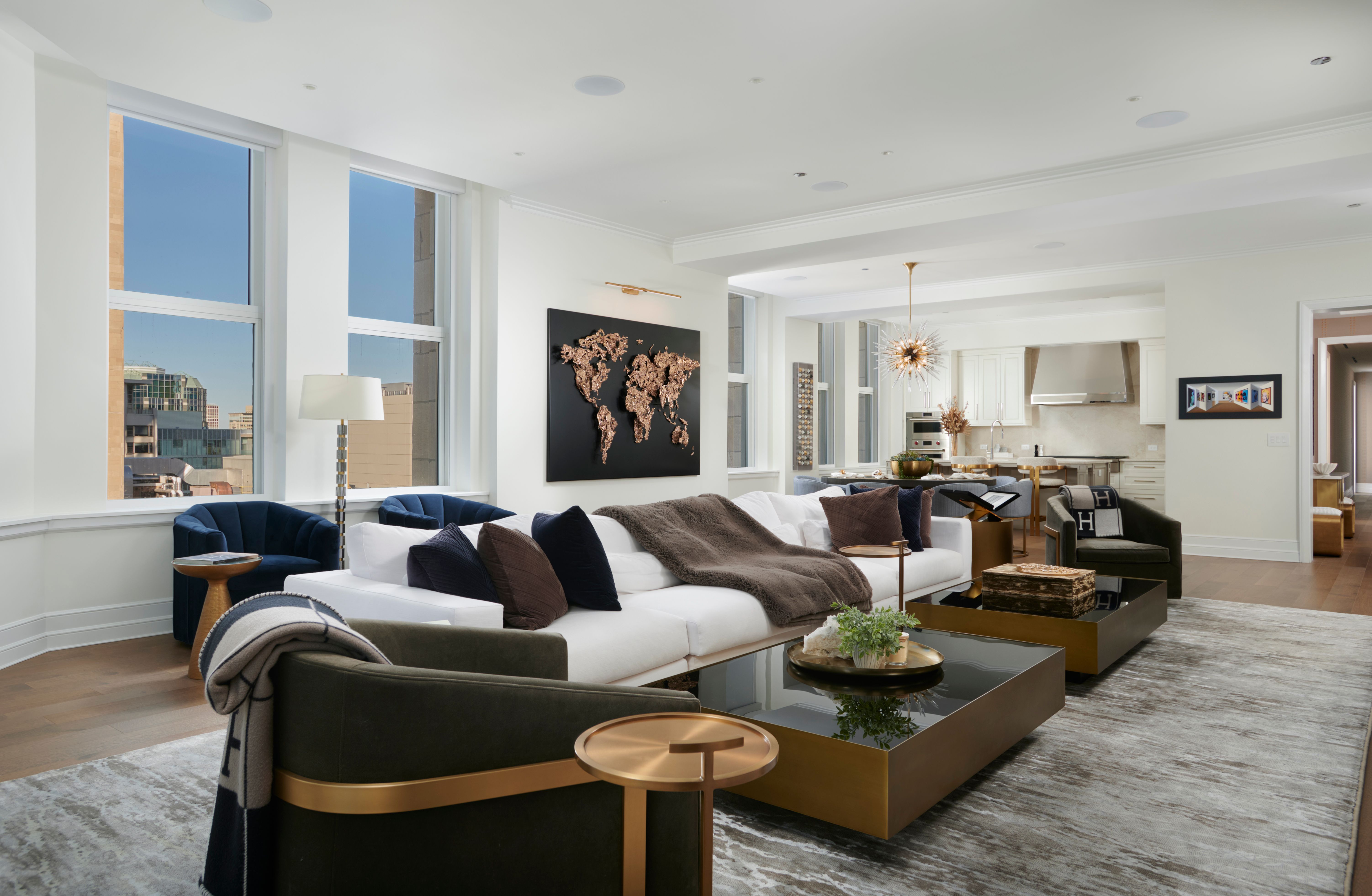 435 N Michigan Avenue Unit# 2203