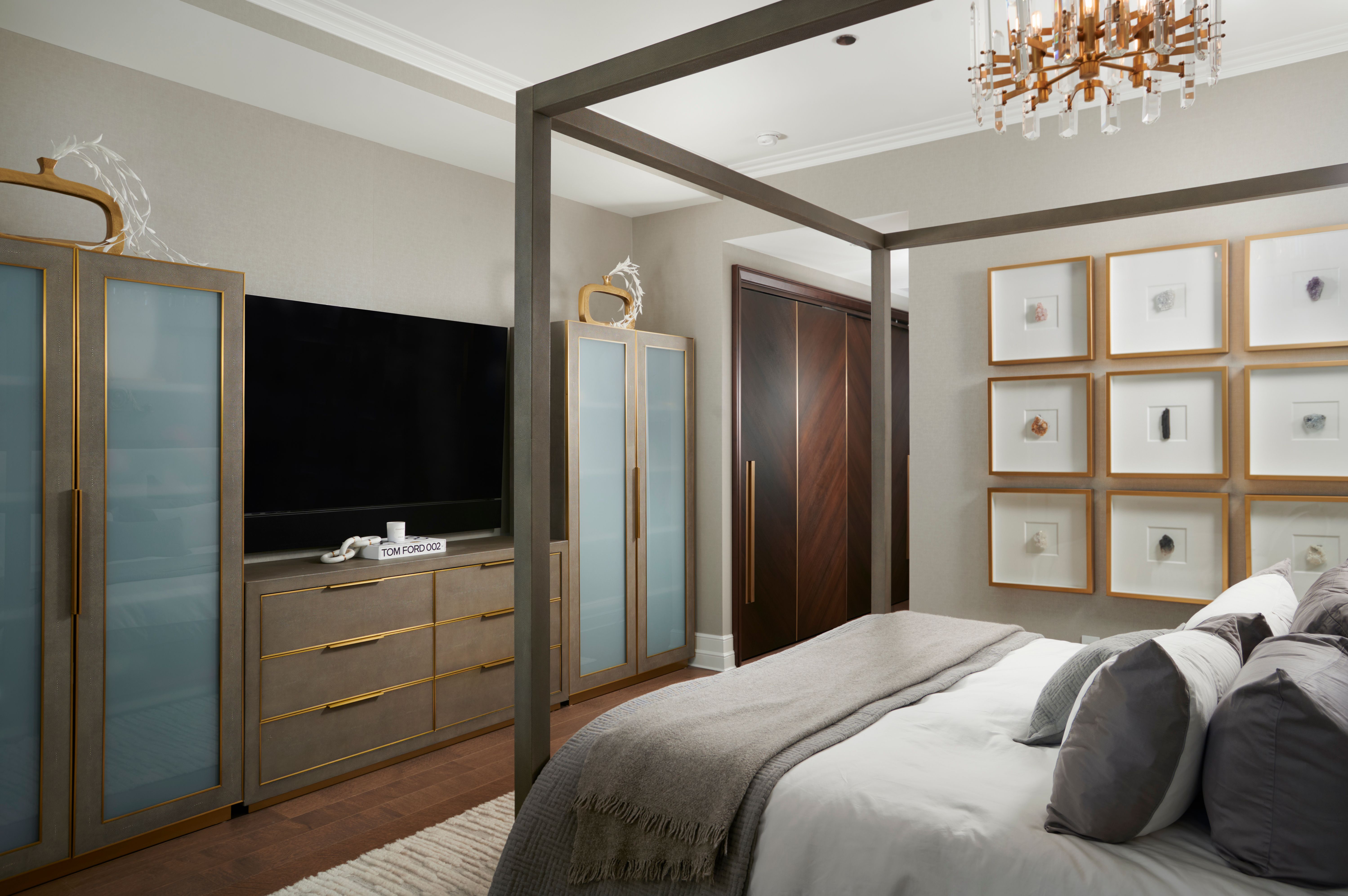 435 N Michigan Avenue Unit# 2203