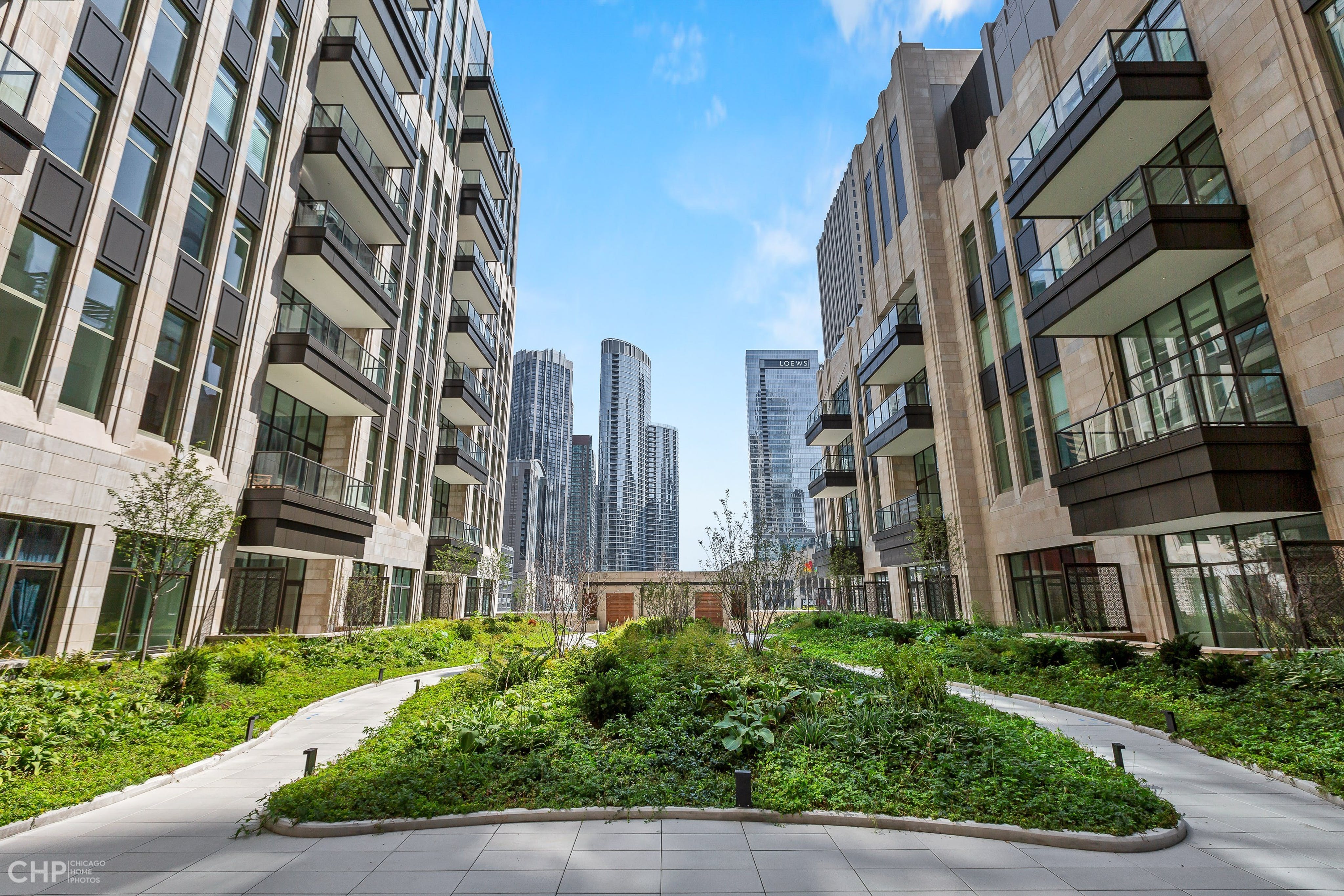 435 N Michigan Avenue Unit# 2203
