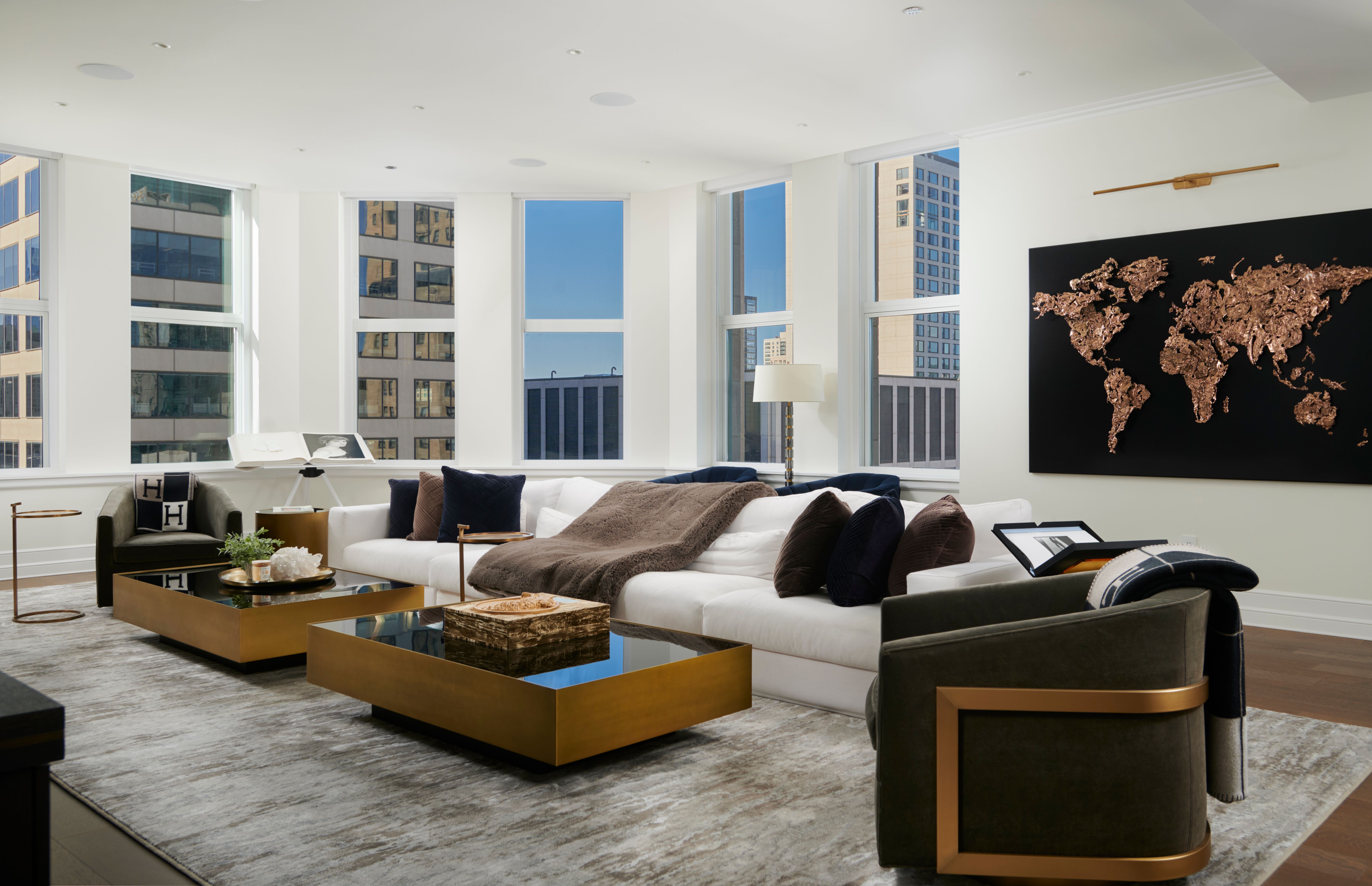 435 N Michigan Avenue Unit# 2203