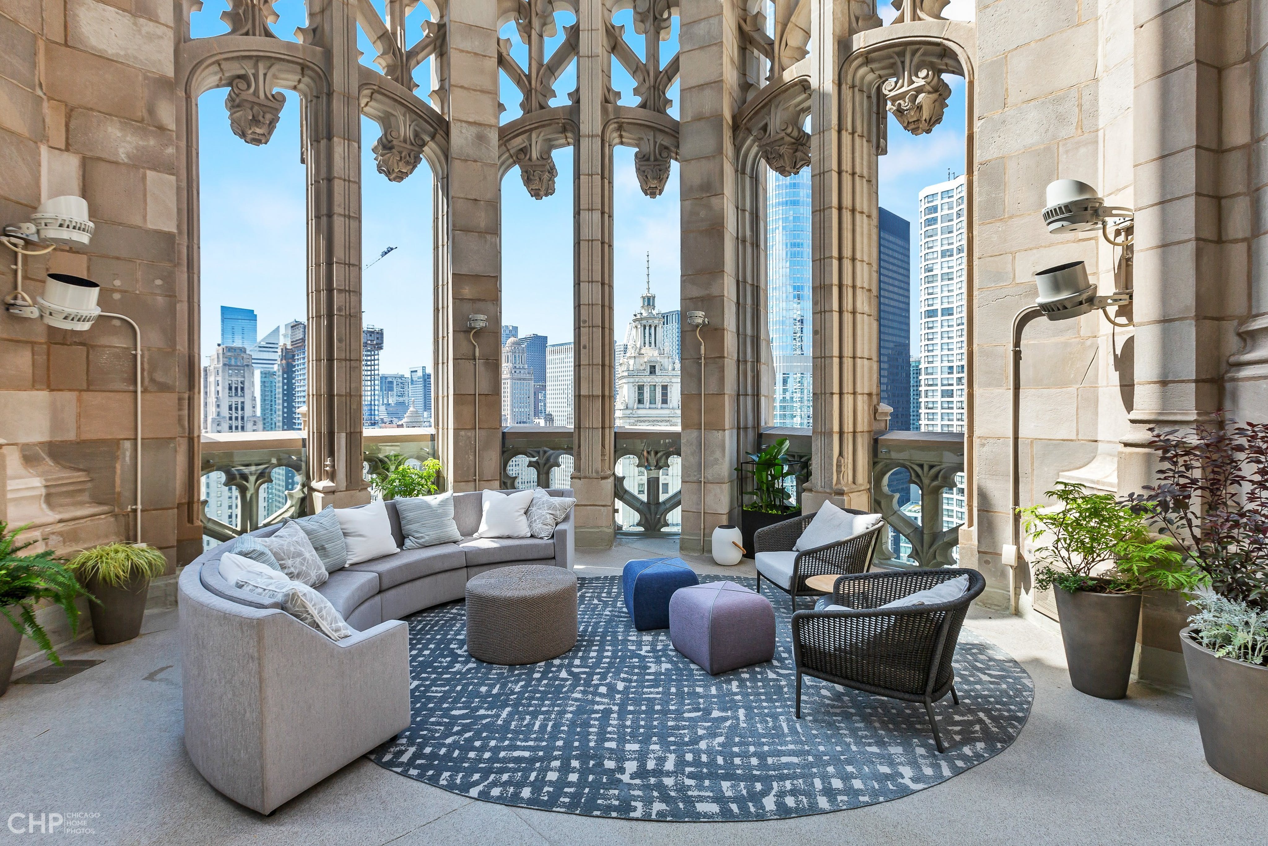 435 N Michigan Avenue Unit# 2203