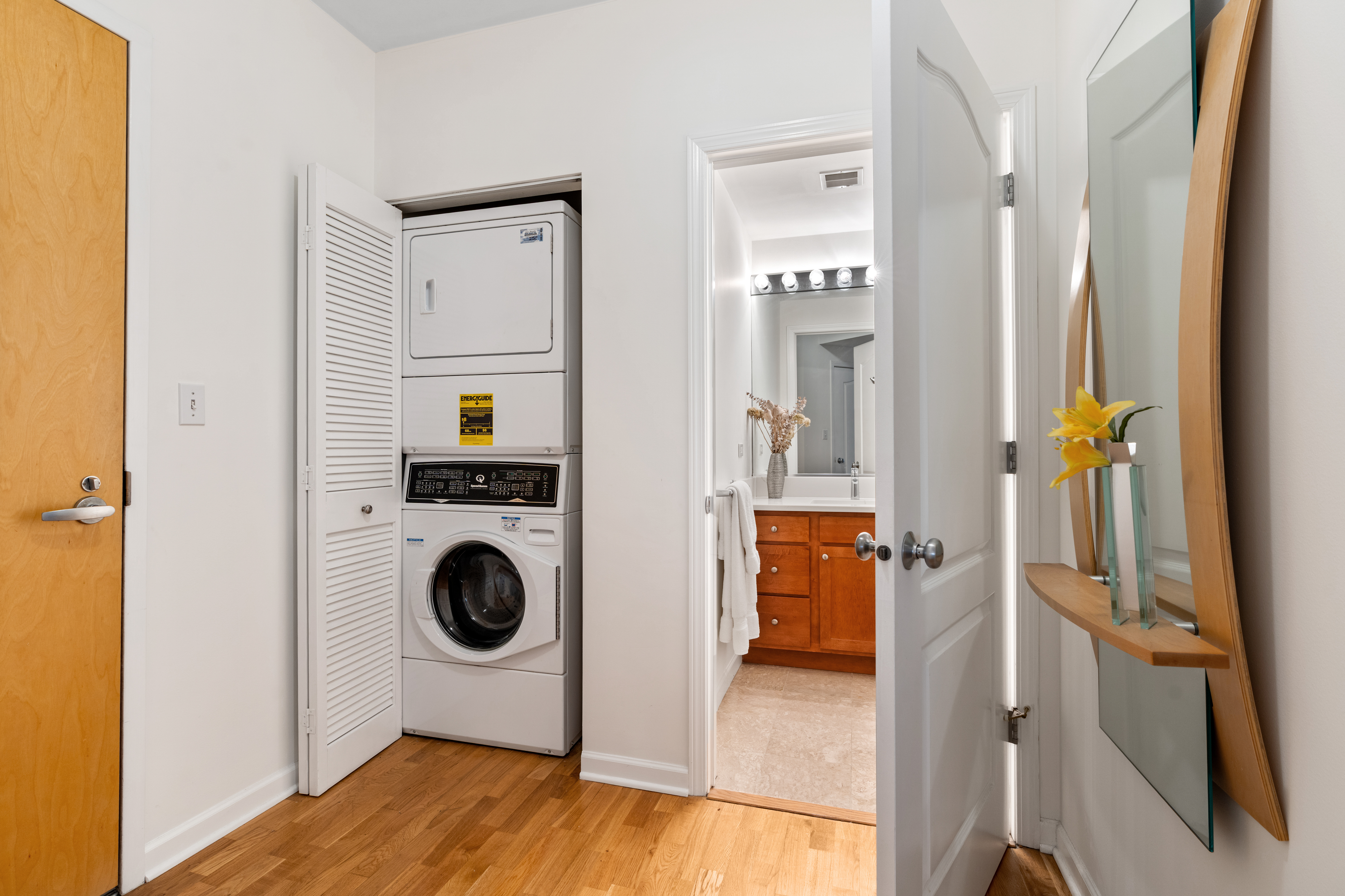 1212 N Wells Street Unit# 1401
