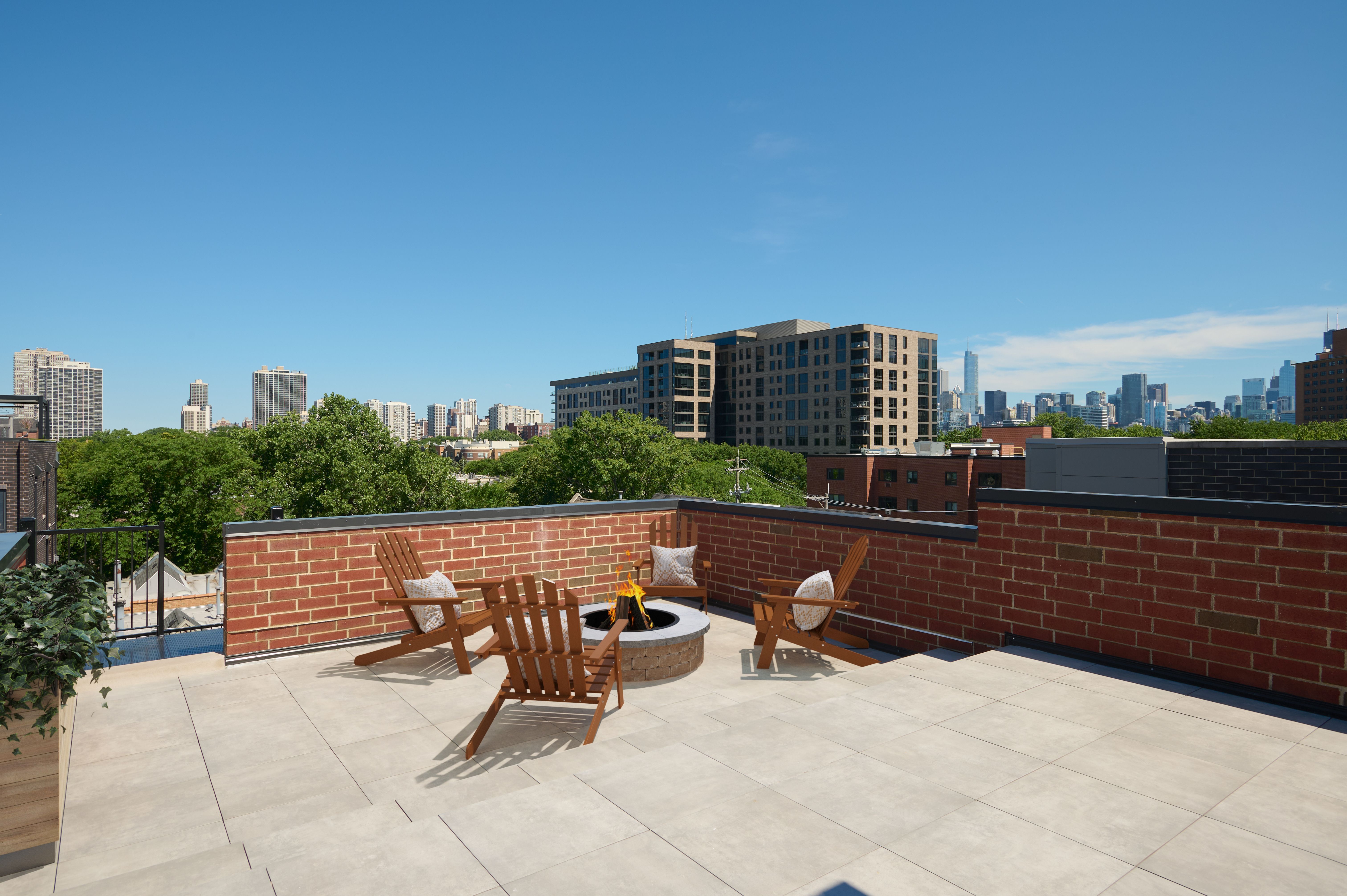 1629 N Burling Street Unit# 3