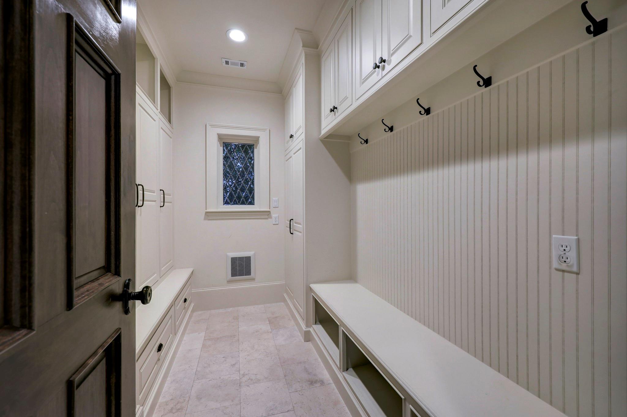 6644 Brompton Road