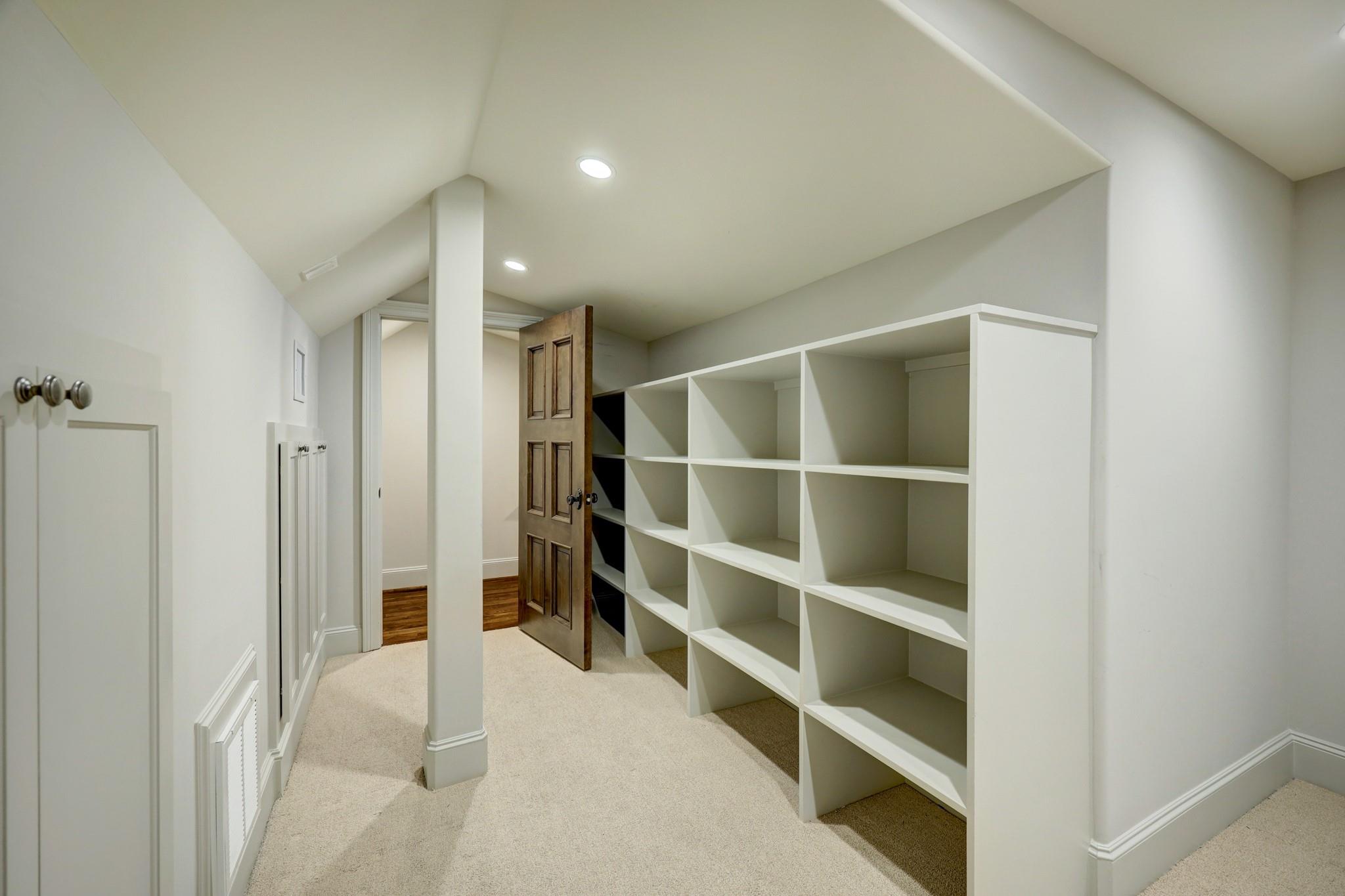 6644 Brompton Road