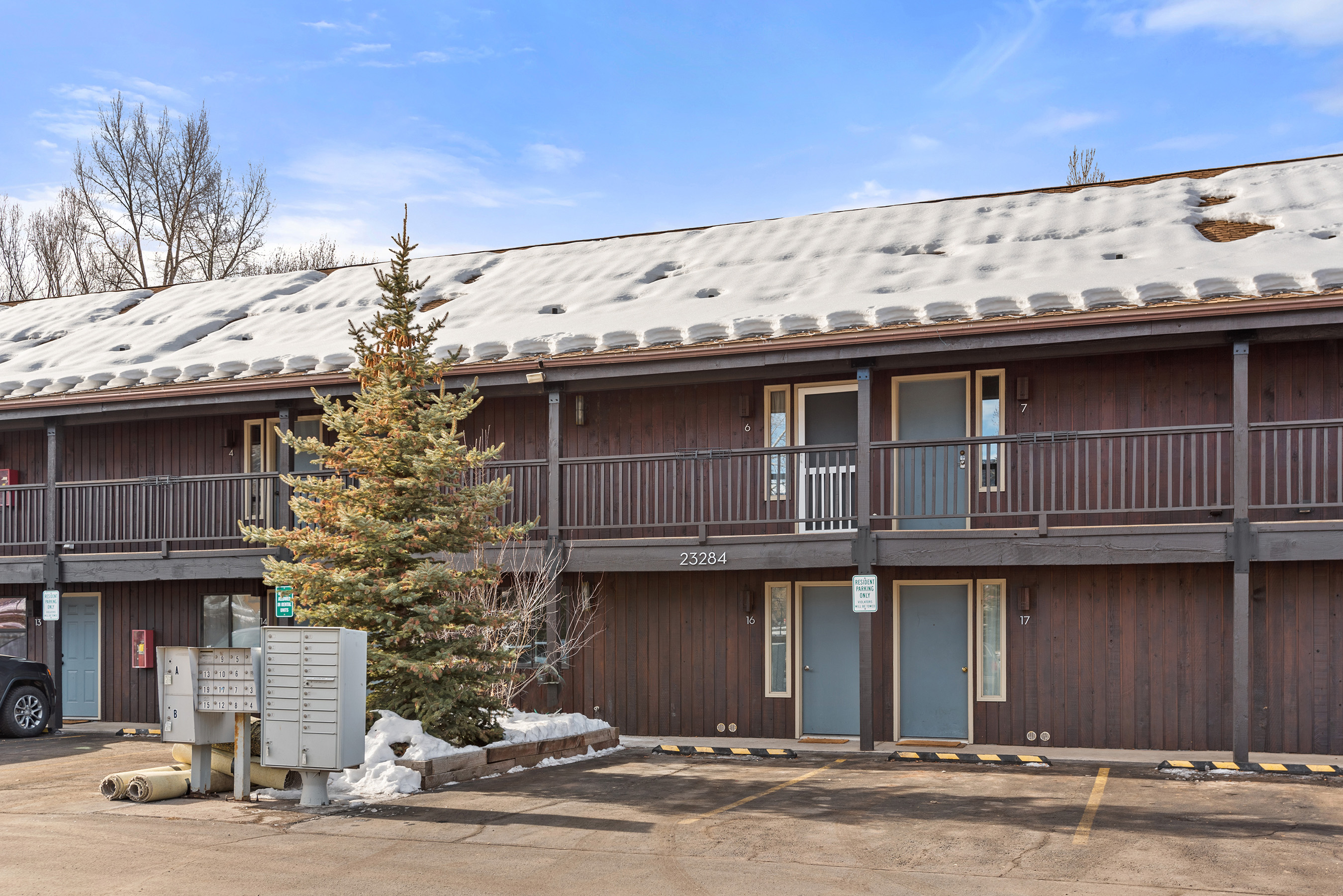 23284 Two Rivers Road 06A