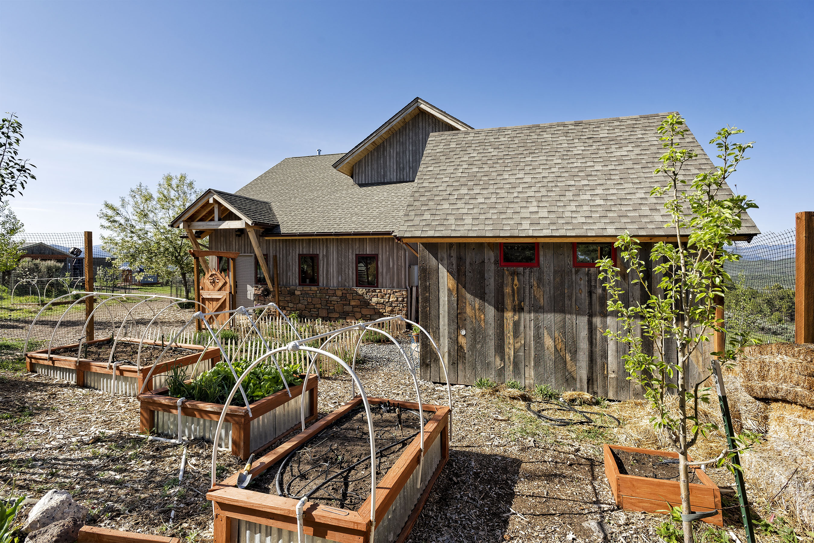1200 Sunset Lane 