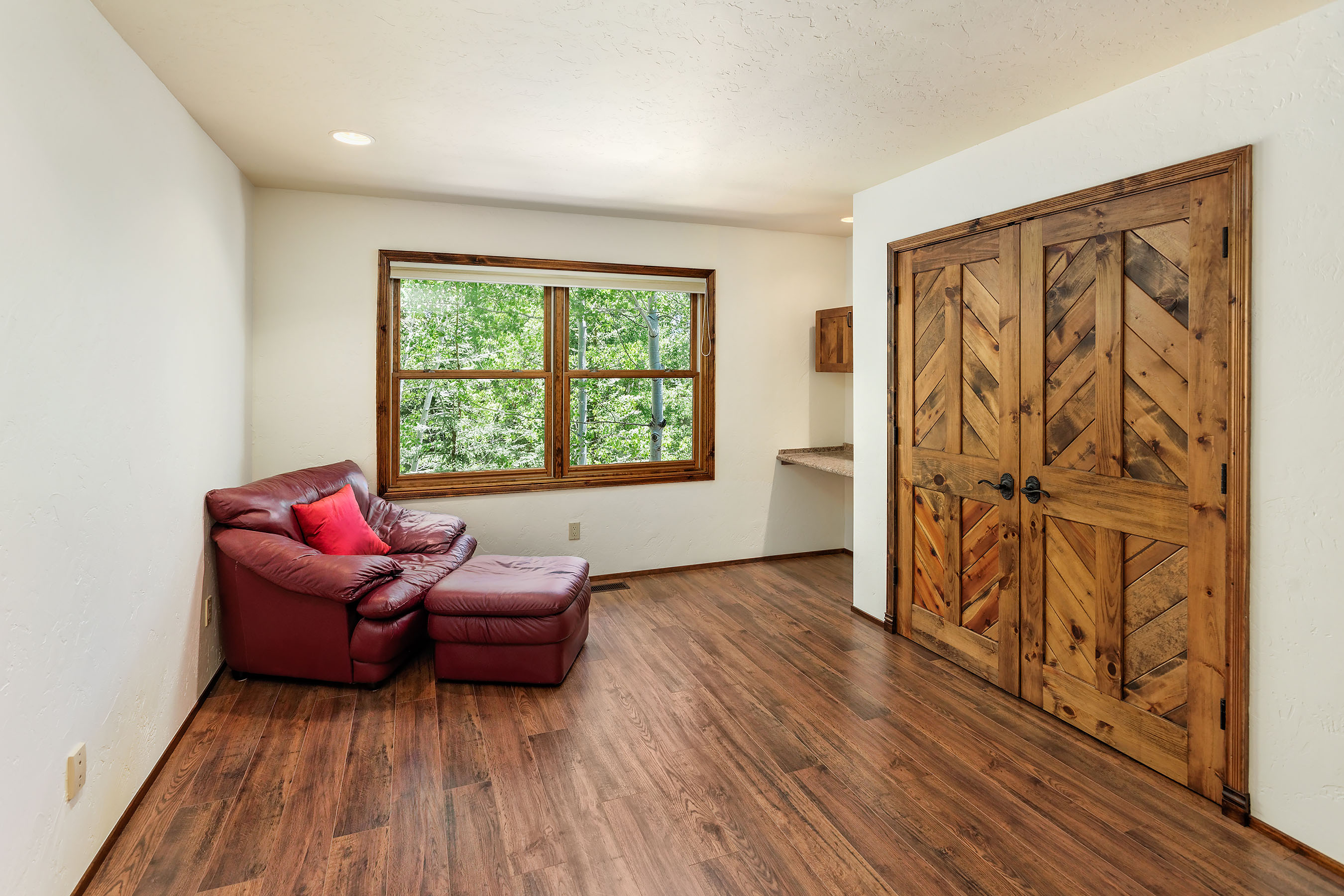 1021 Horse Ranch Drive 