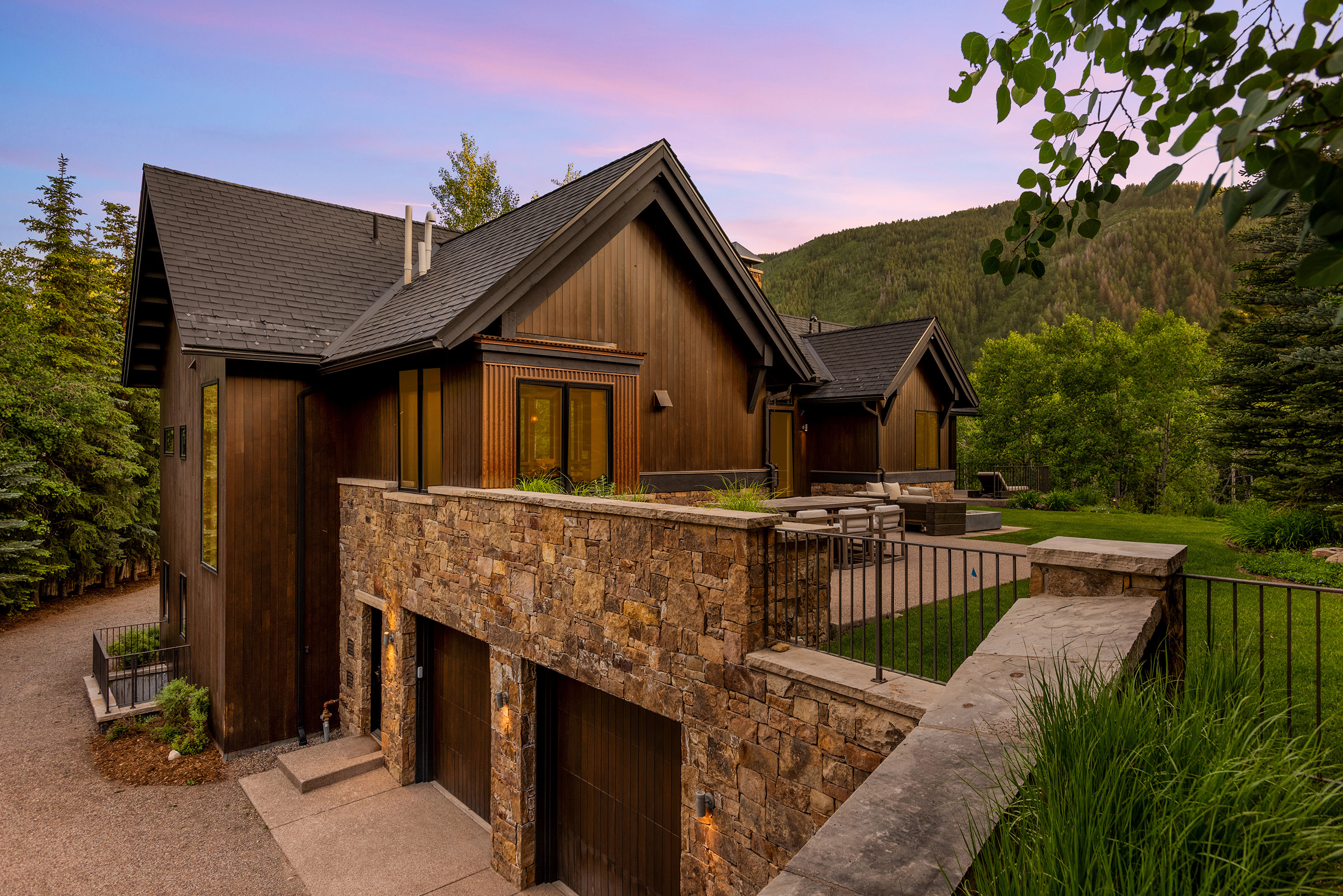 190 W Lupine Drive 