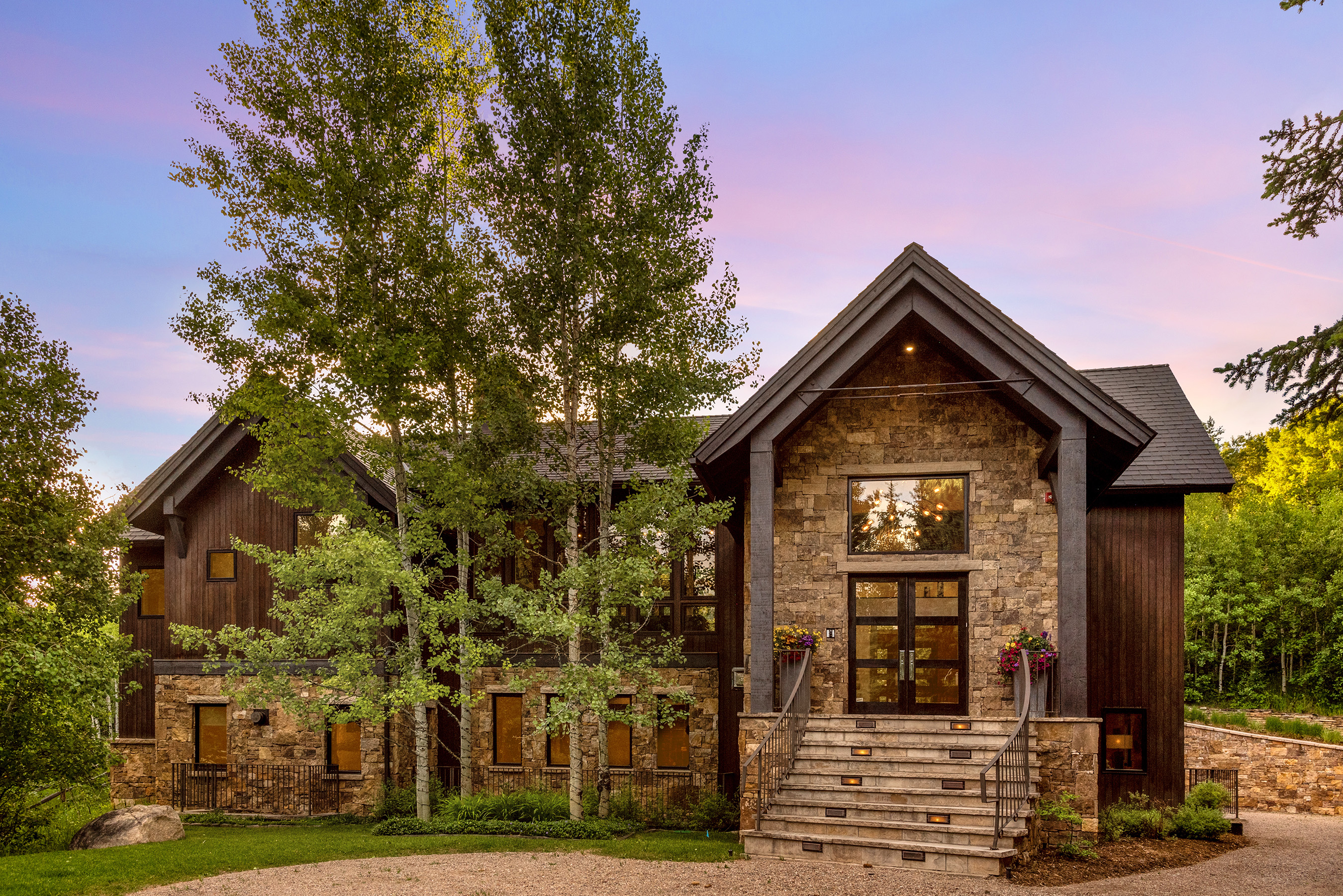 190 W Lupine Drive 