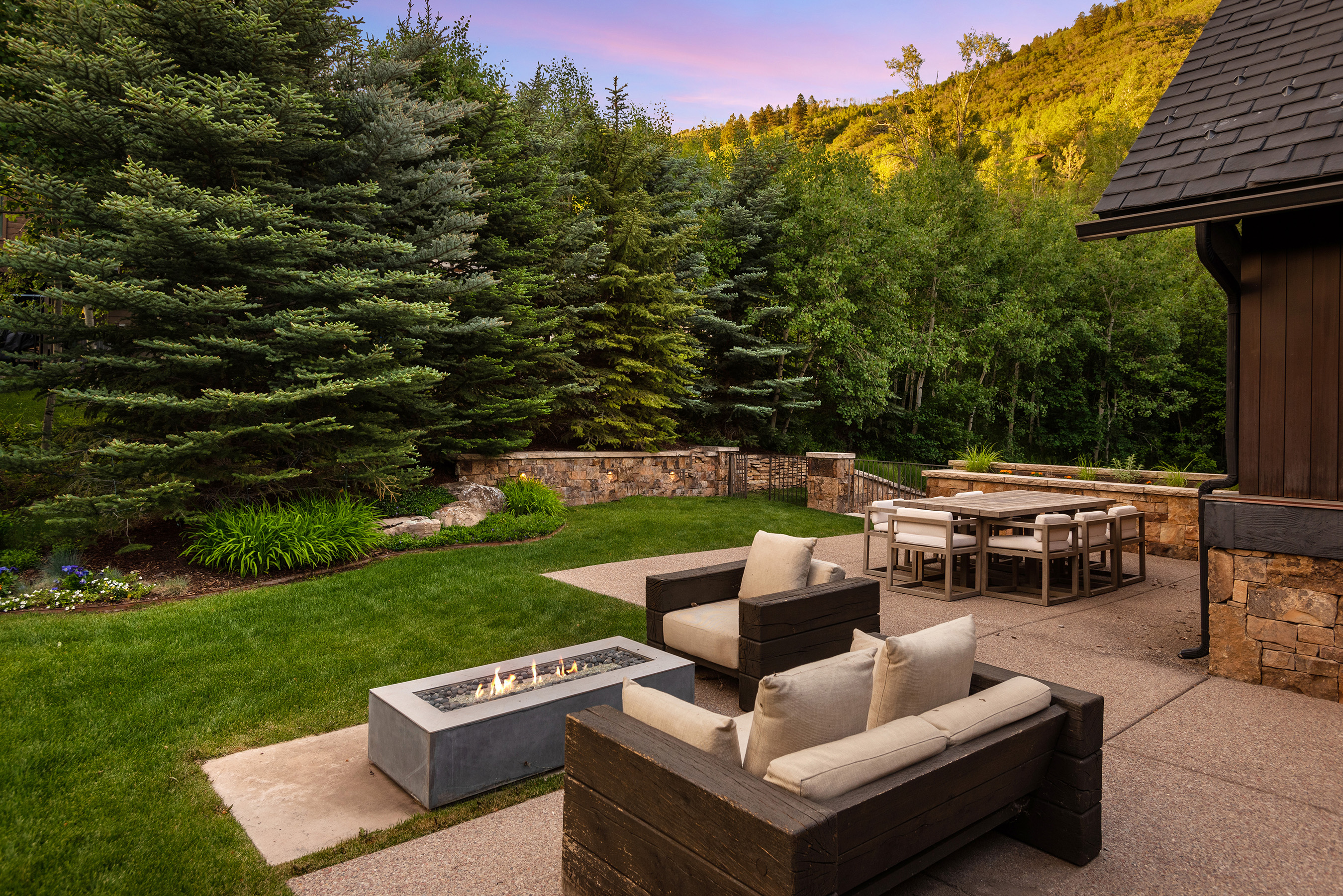 190 W Lupine Drive 