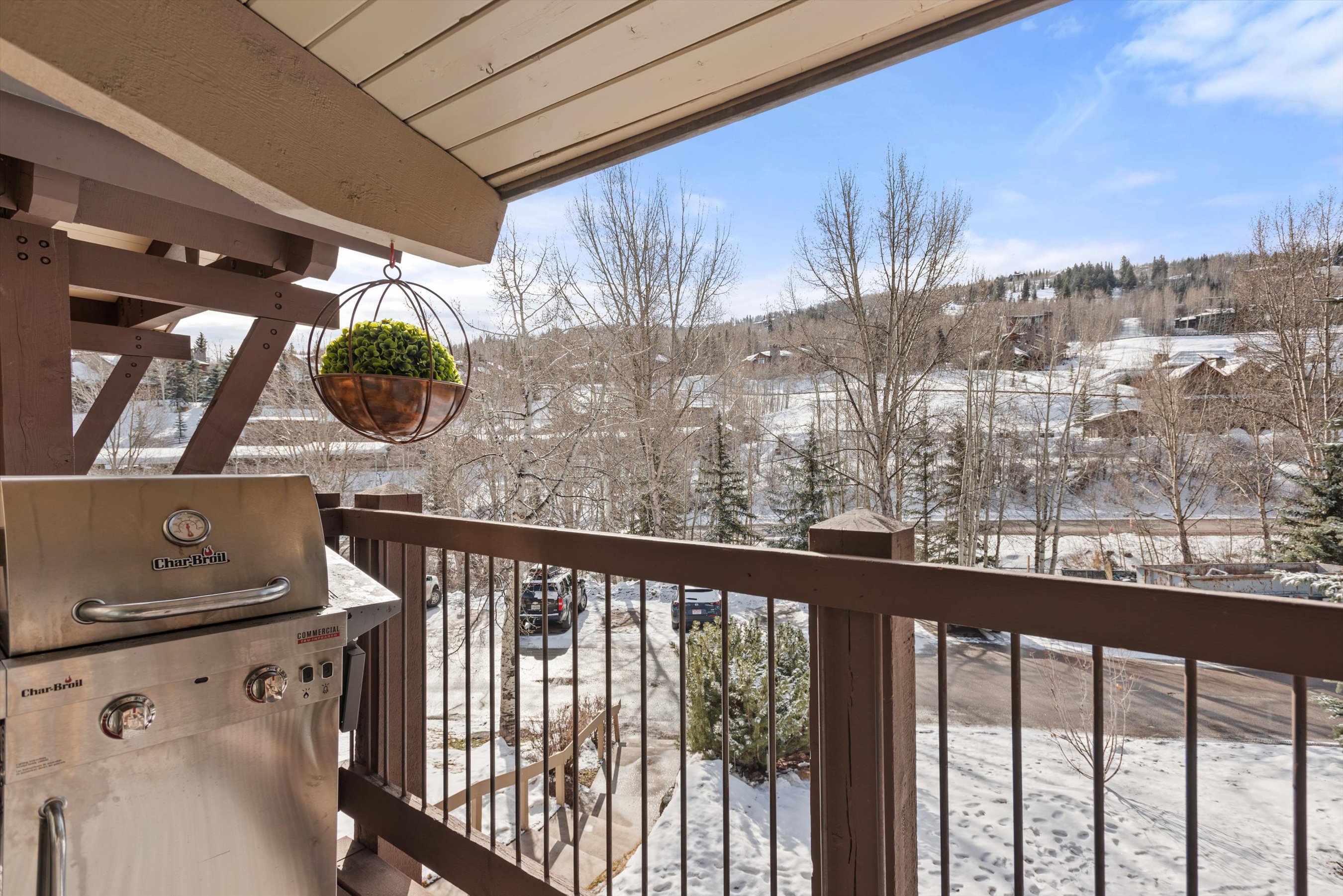 35 Upper Woodbridge Road Unit 7CD