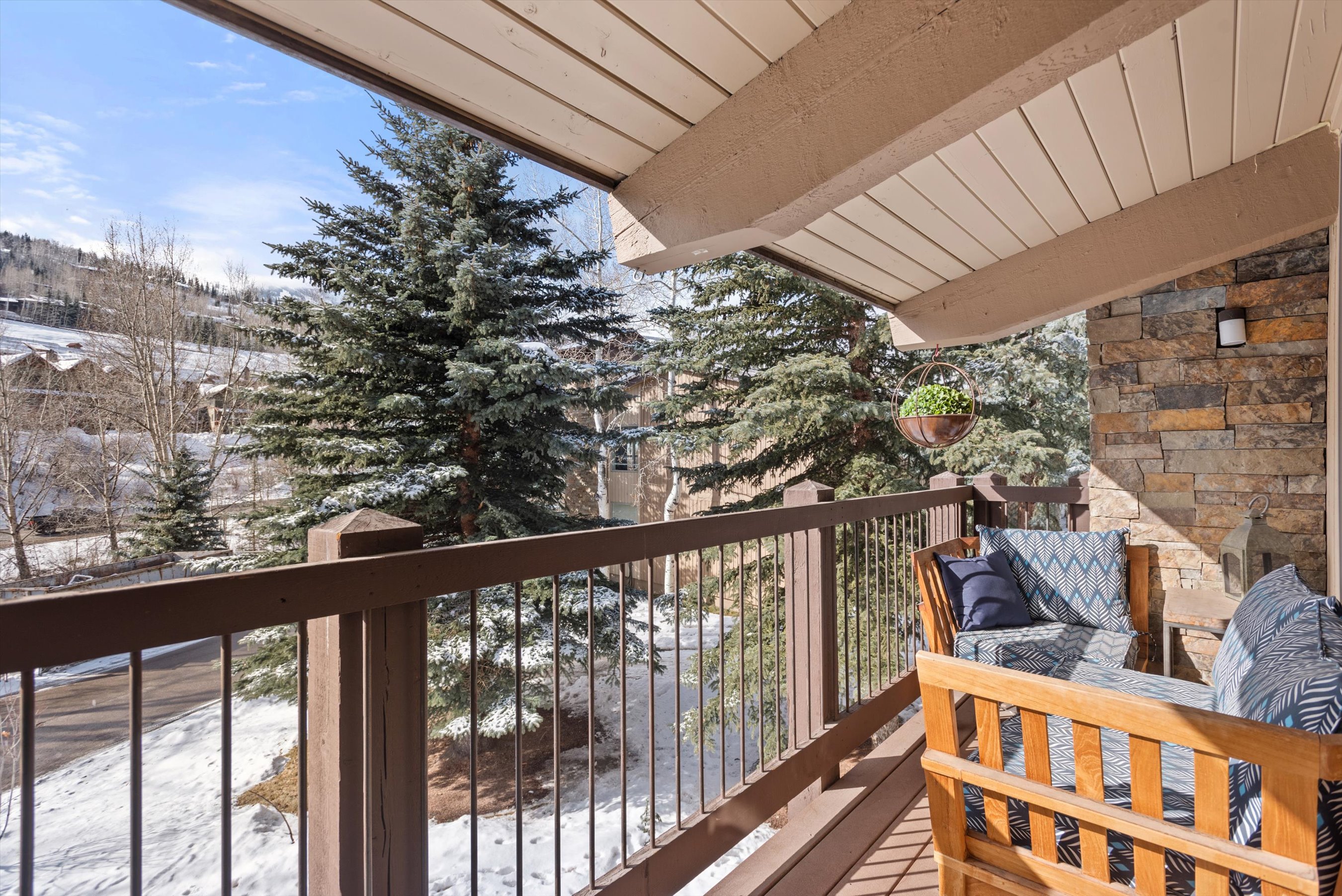 35 Upper Woodbridge Road Unit 7CD