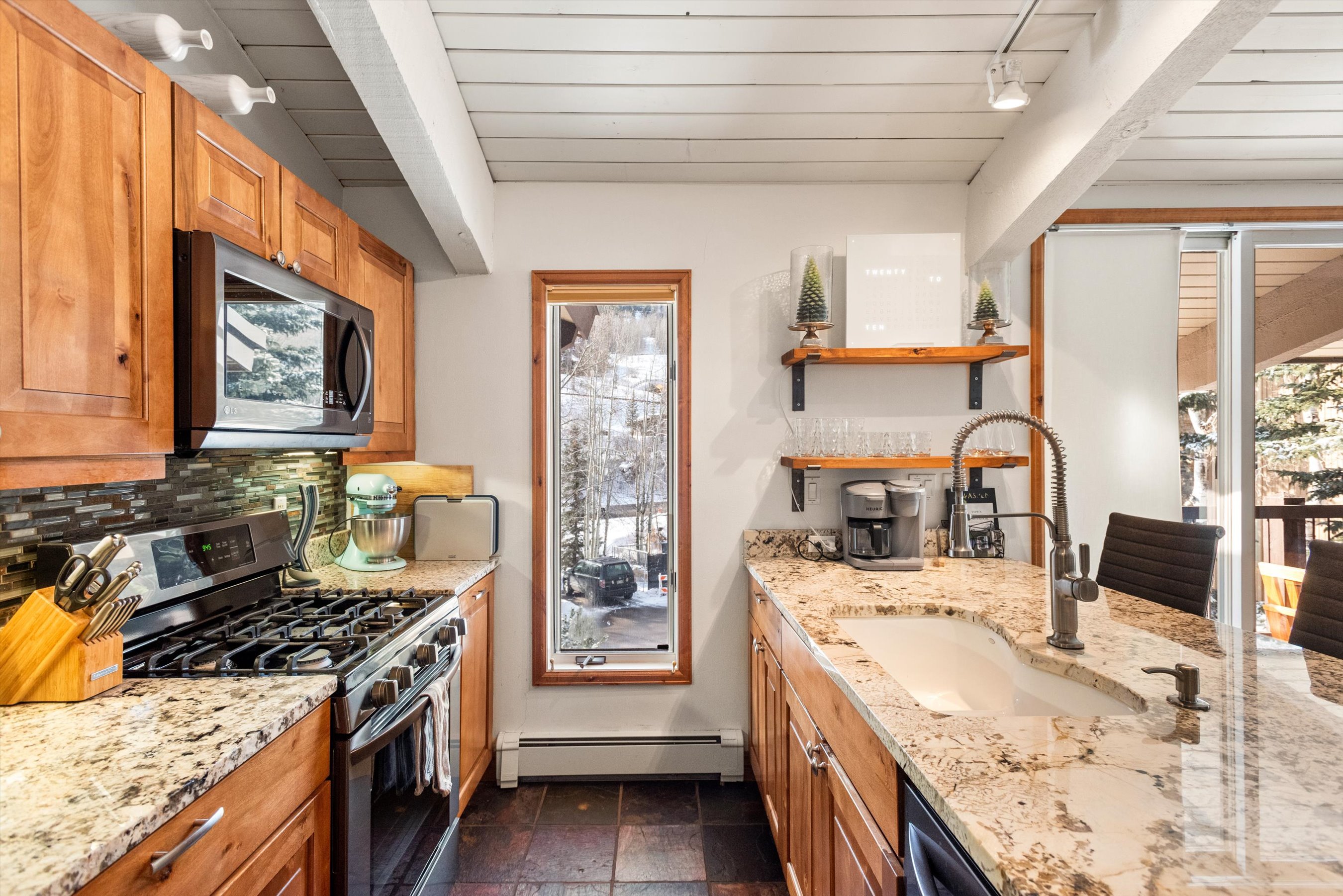 35 Upper Woodbridge Road Unit 7CD