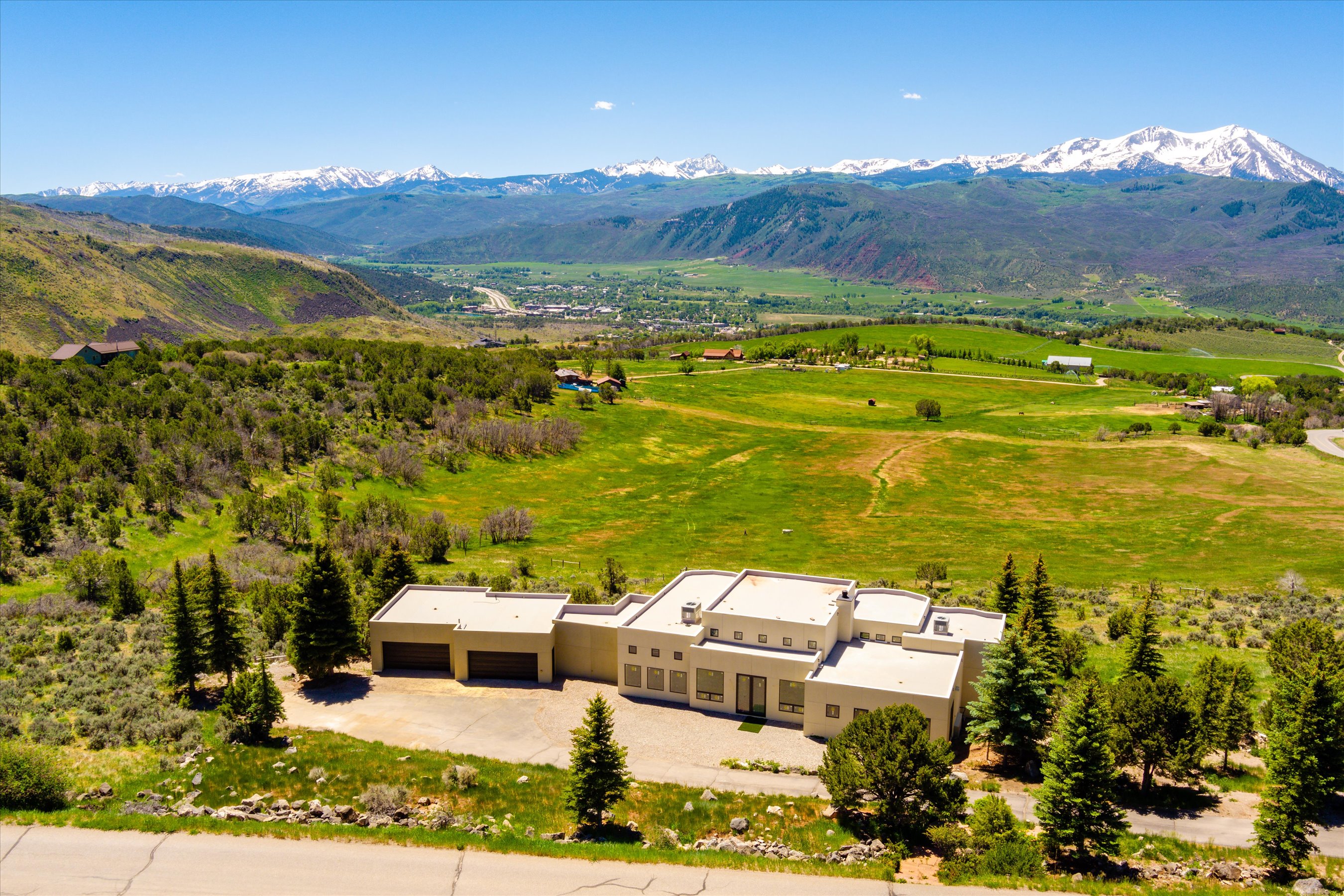 102 Blue Creek Trail 