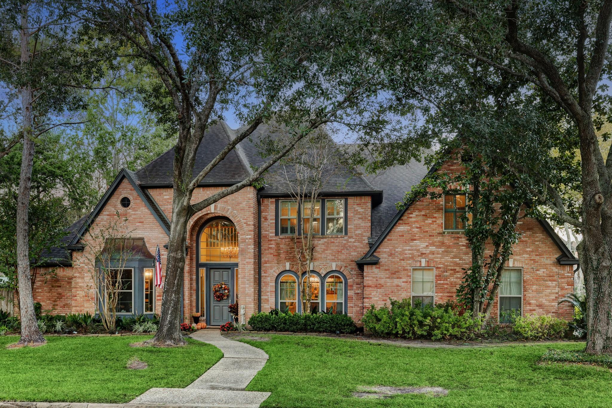 919 Oak Parkway Drive