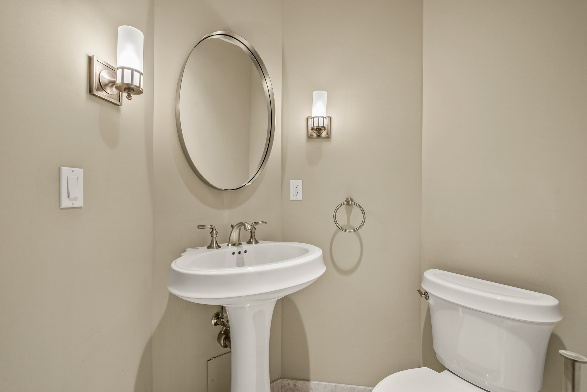 825 N. Prospect Ave. Unit 2502