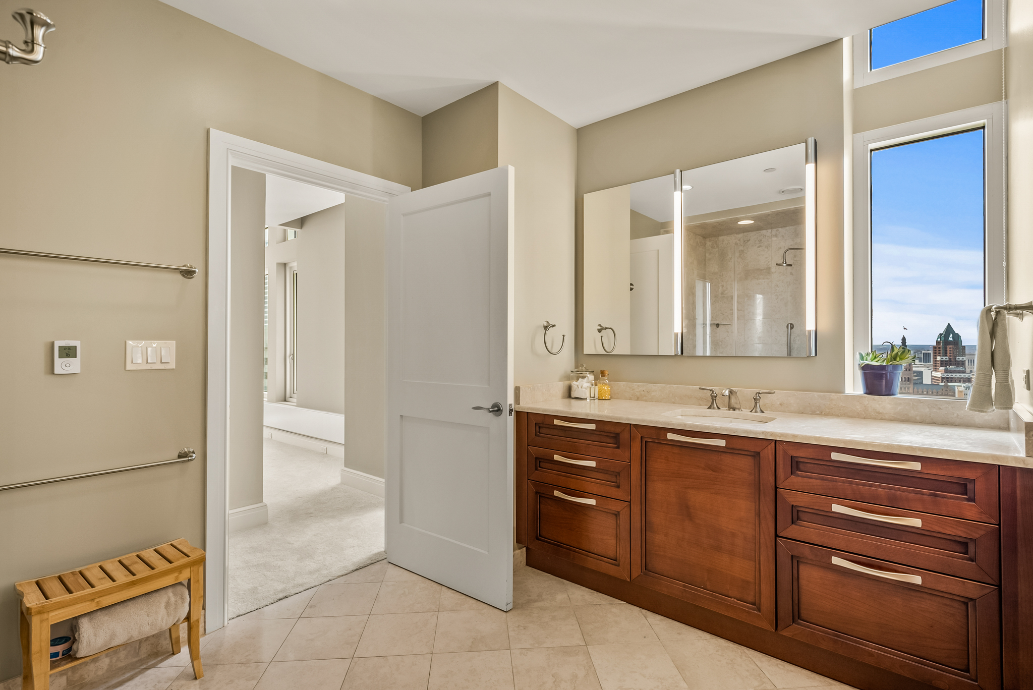 825 N. Prospect Ave. Unit 2502